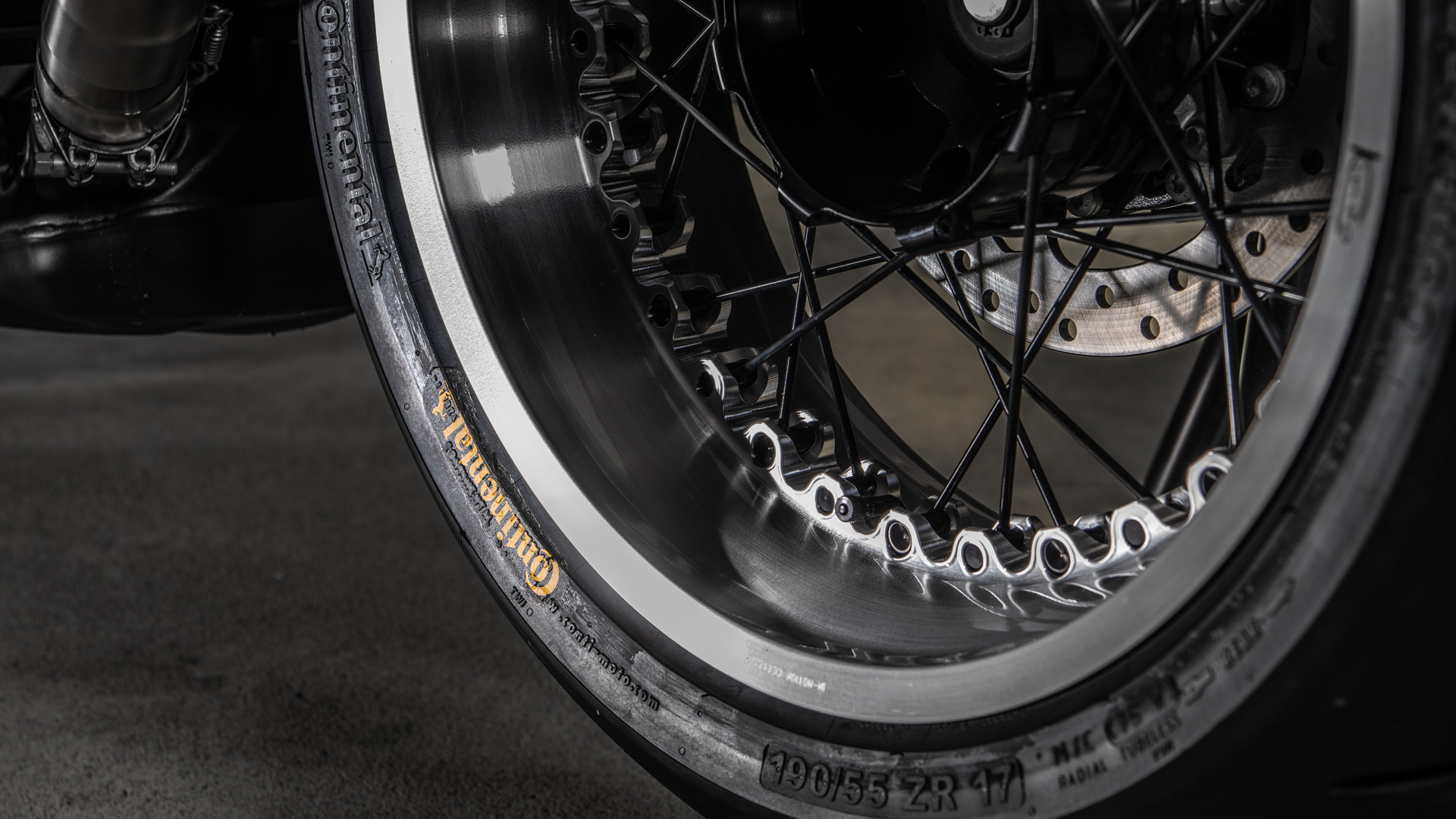 BMW R 12 nineT VTR Customs "BABY BELL 12"-image-4