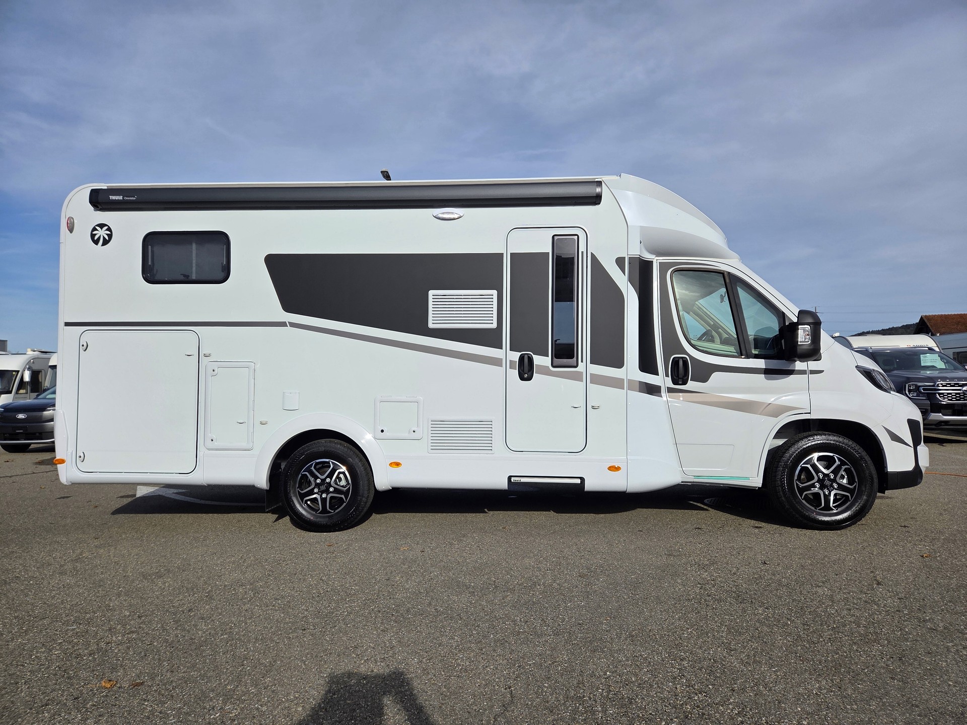 SUNLIGHT T67S Adventure Edition-image-1