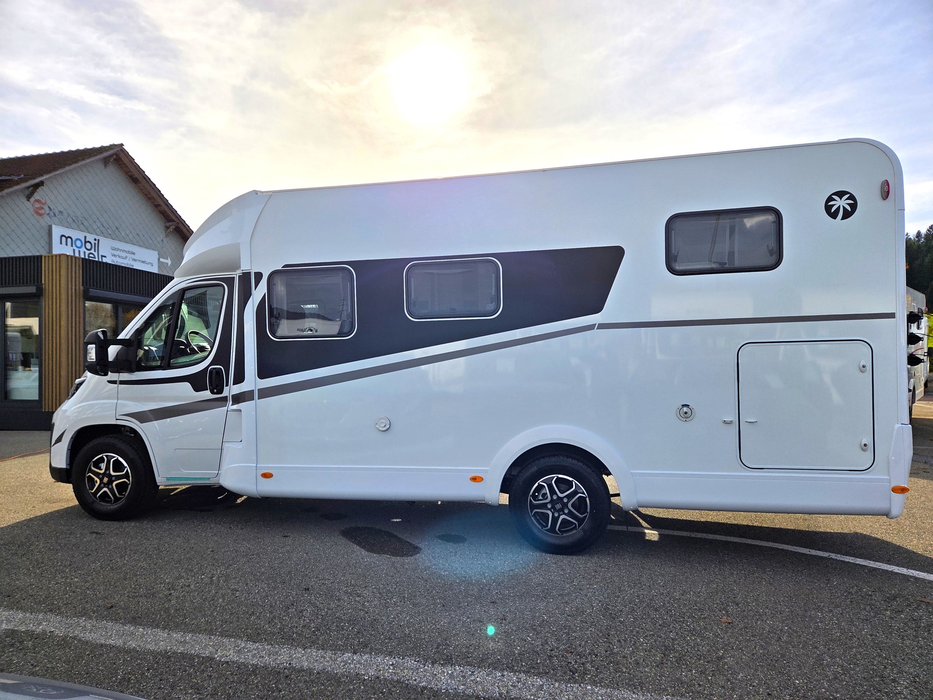 SUNLIGHT T67S Adventure Edition-image-5