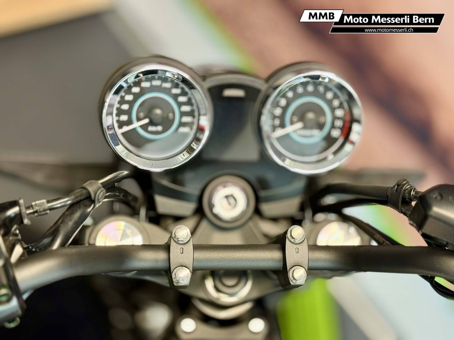 KAWASAKI Z 650 RS (35kW)-image-8