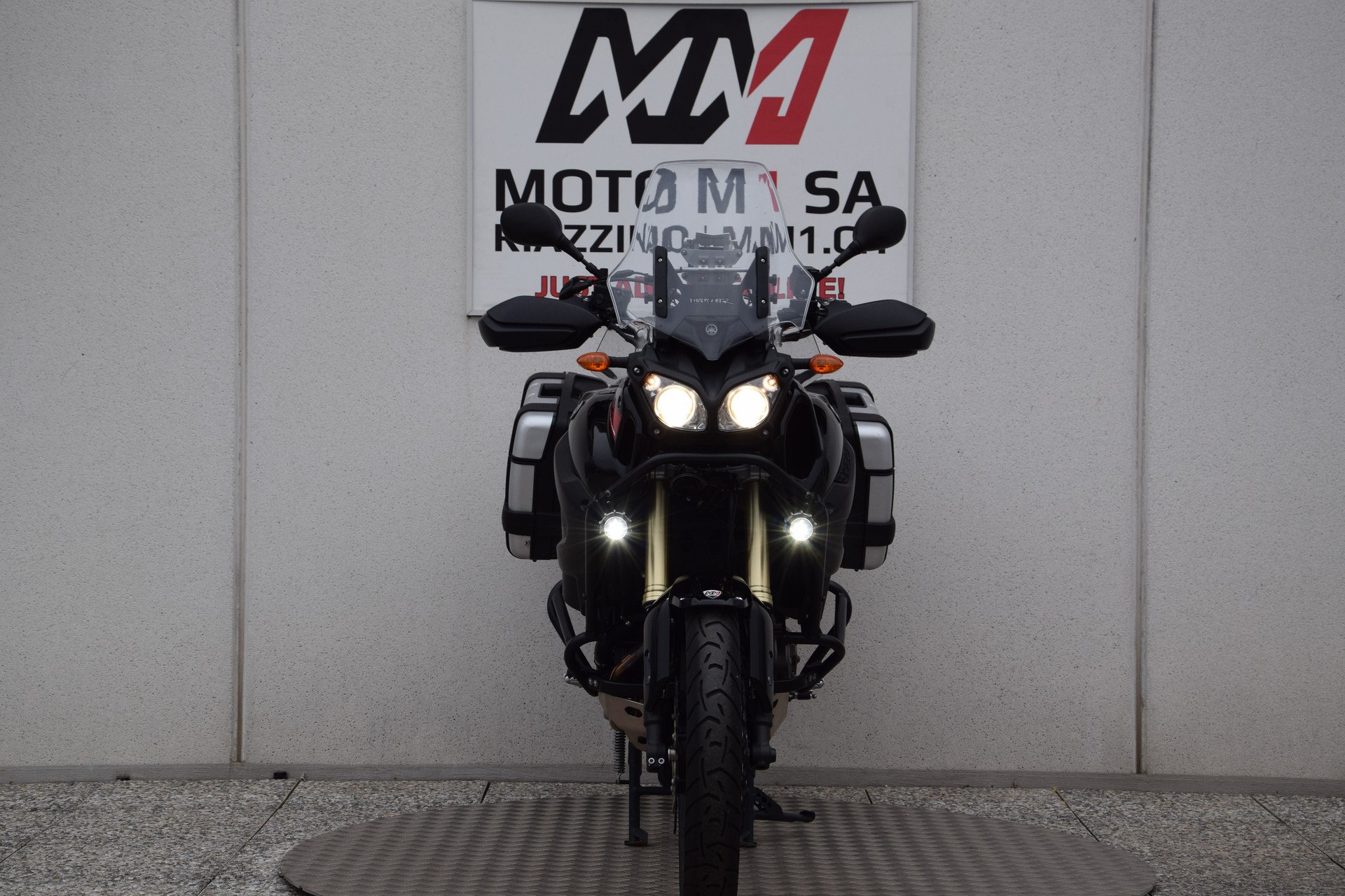 YAMAHA XT 1200 Z Super Ténéré-image-2