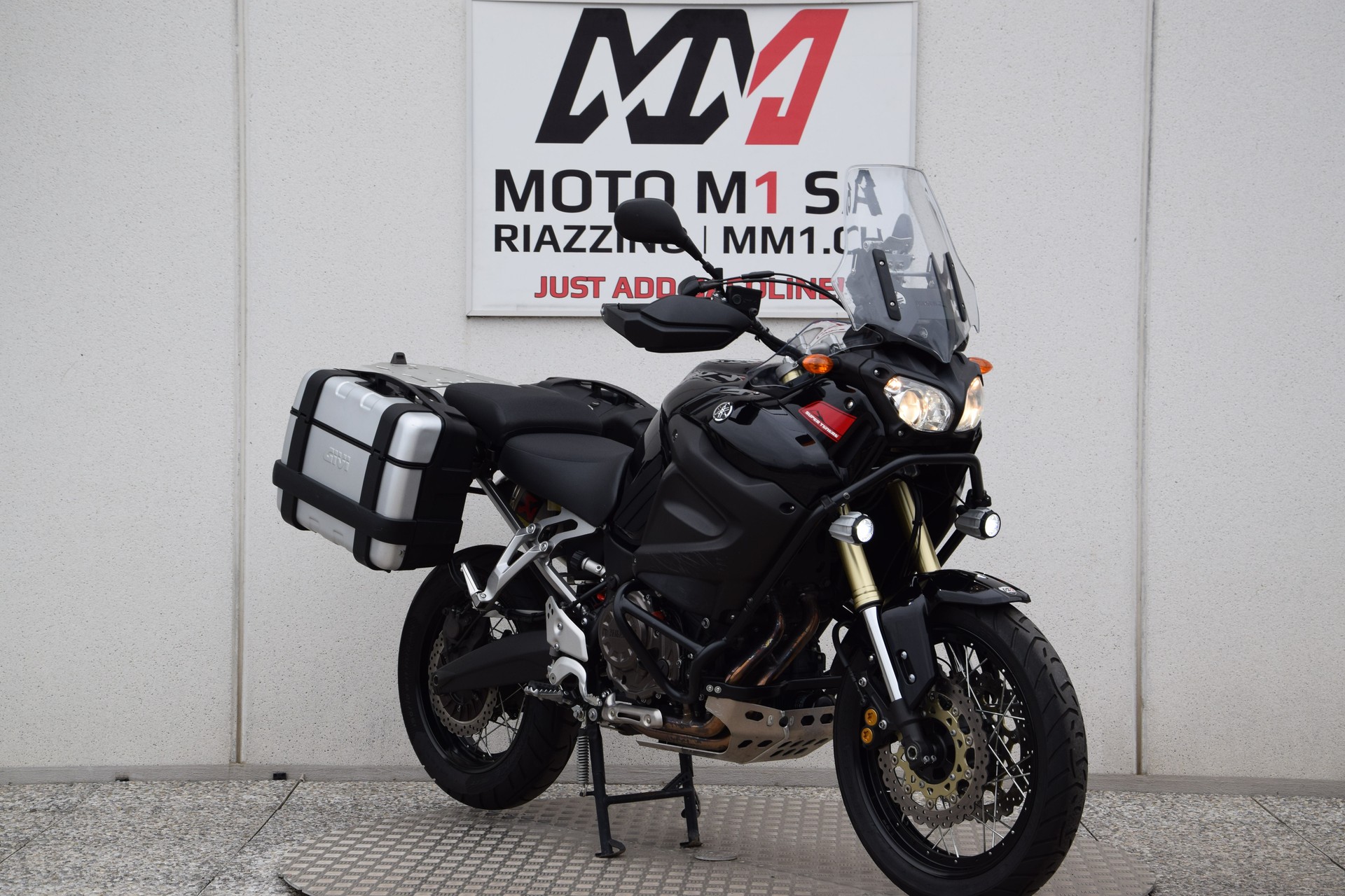 YAMAHA XT 1200 Z Super Ténéré-image-1