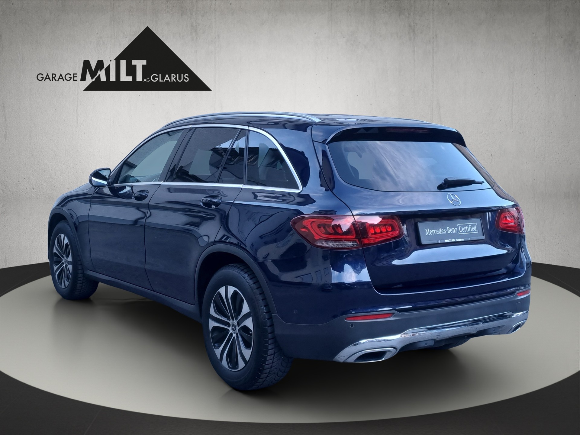 MERCEDES-BENZ GLC 200 4m-showroom-element-3