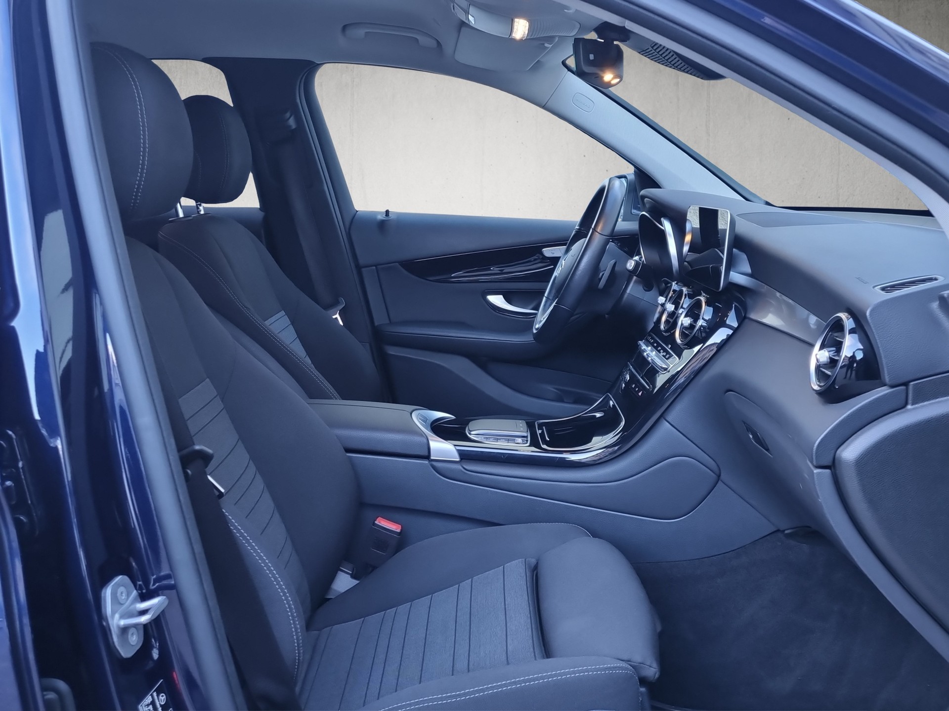 MERCEDES-BENZ GLC 200 4m-image-12