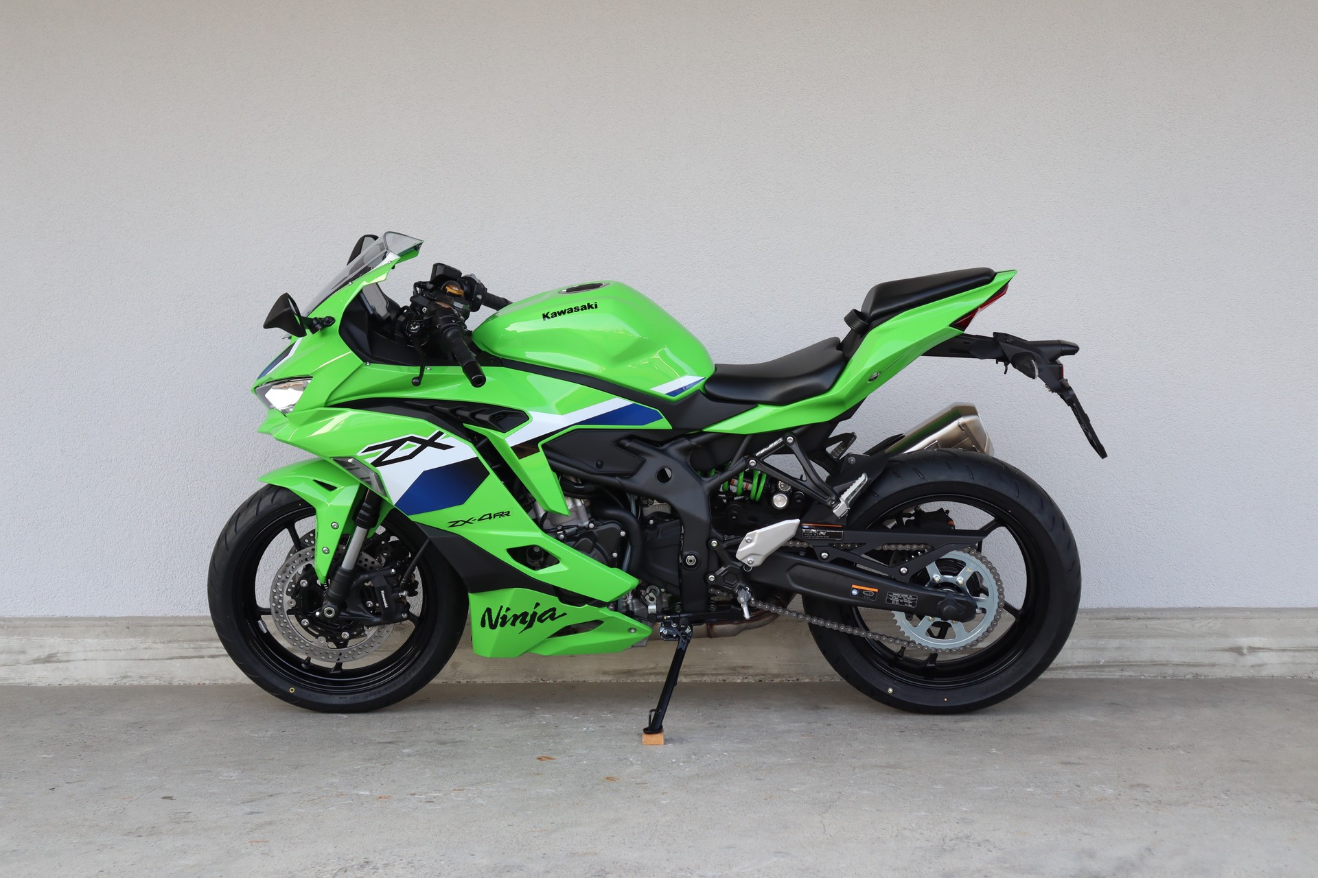 KAWASAKI ZX-4RR (35 kW)-image-3