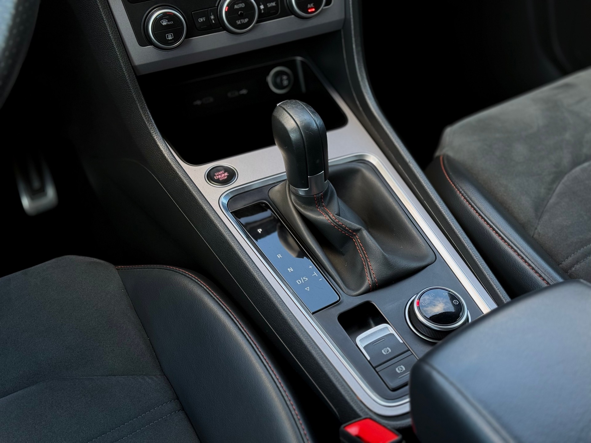 SEAT Ateca 1.5 TSI EVO Hola FR DSG-image-7