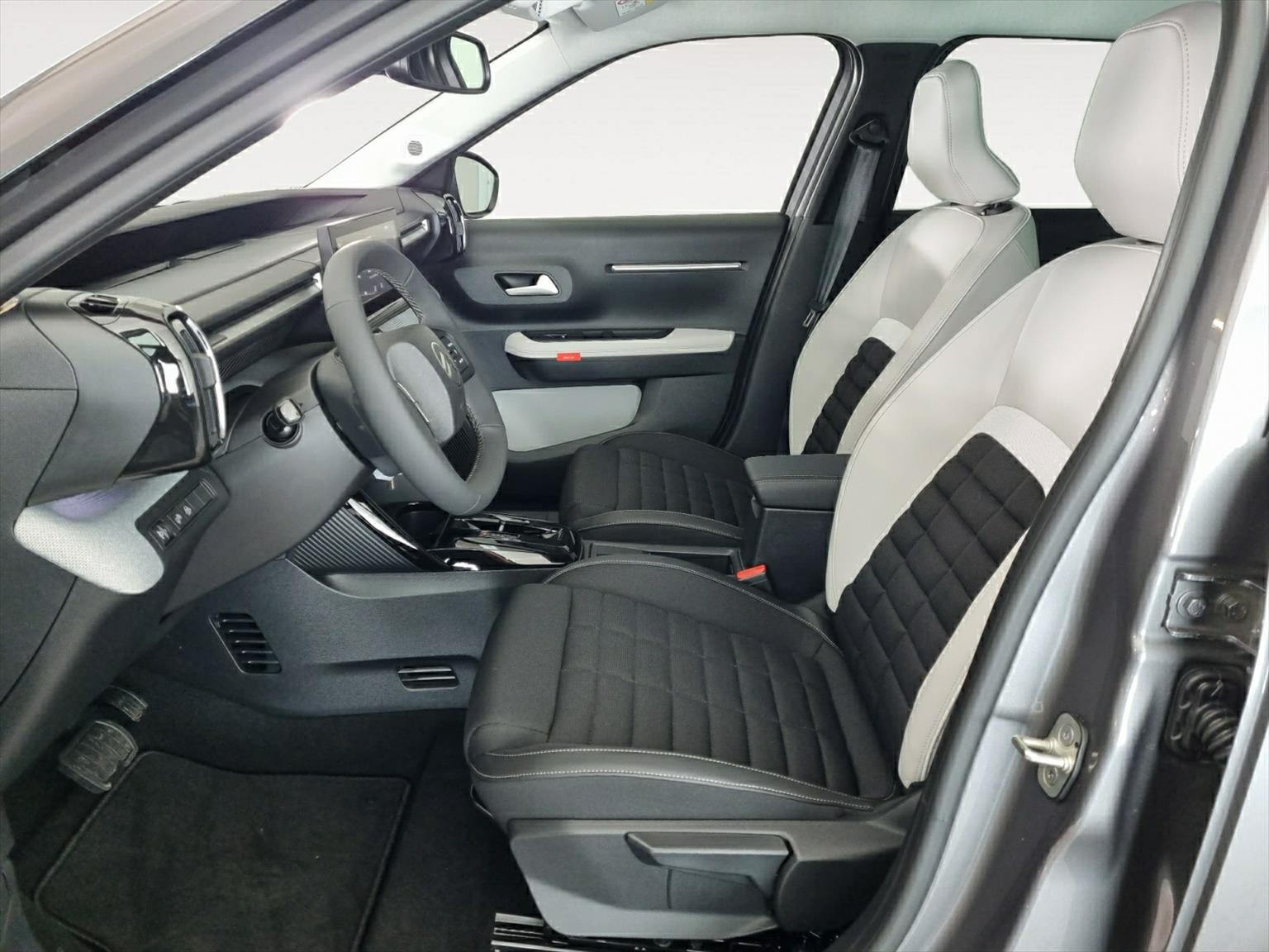 CITROEN C3 Aircross Max e-C3 44kWh-image-4