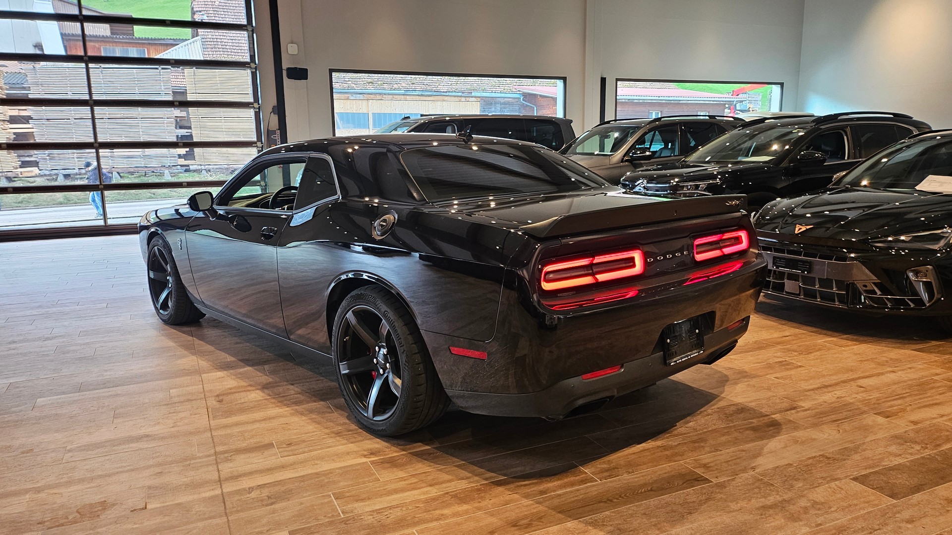 DODGE 6.2 SRT Hellcat-image-12