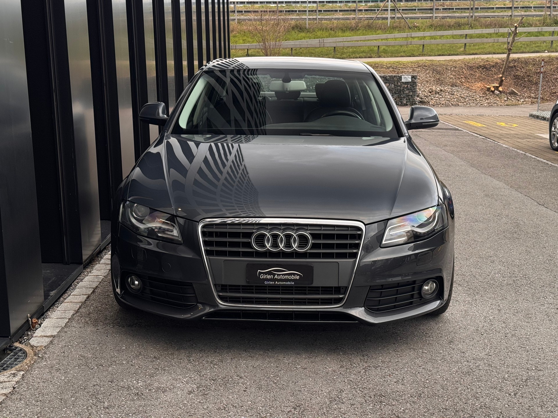 AUDI A4 Limousine 2.0 TDI-image-1