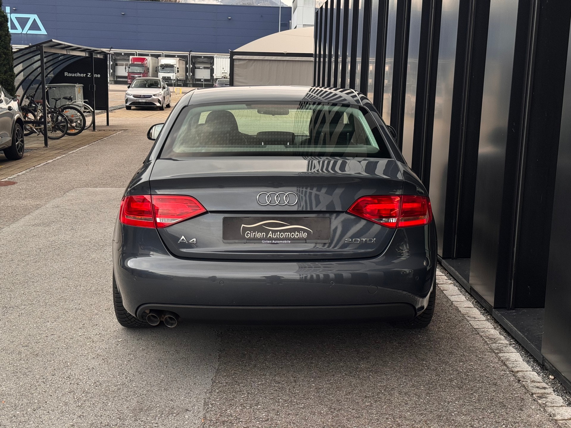 AUDI A4 Limousine 2.0 TDI-image-5
