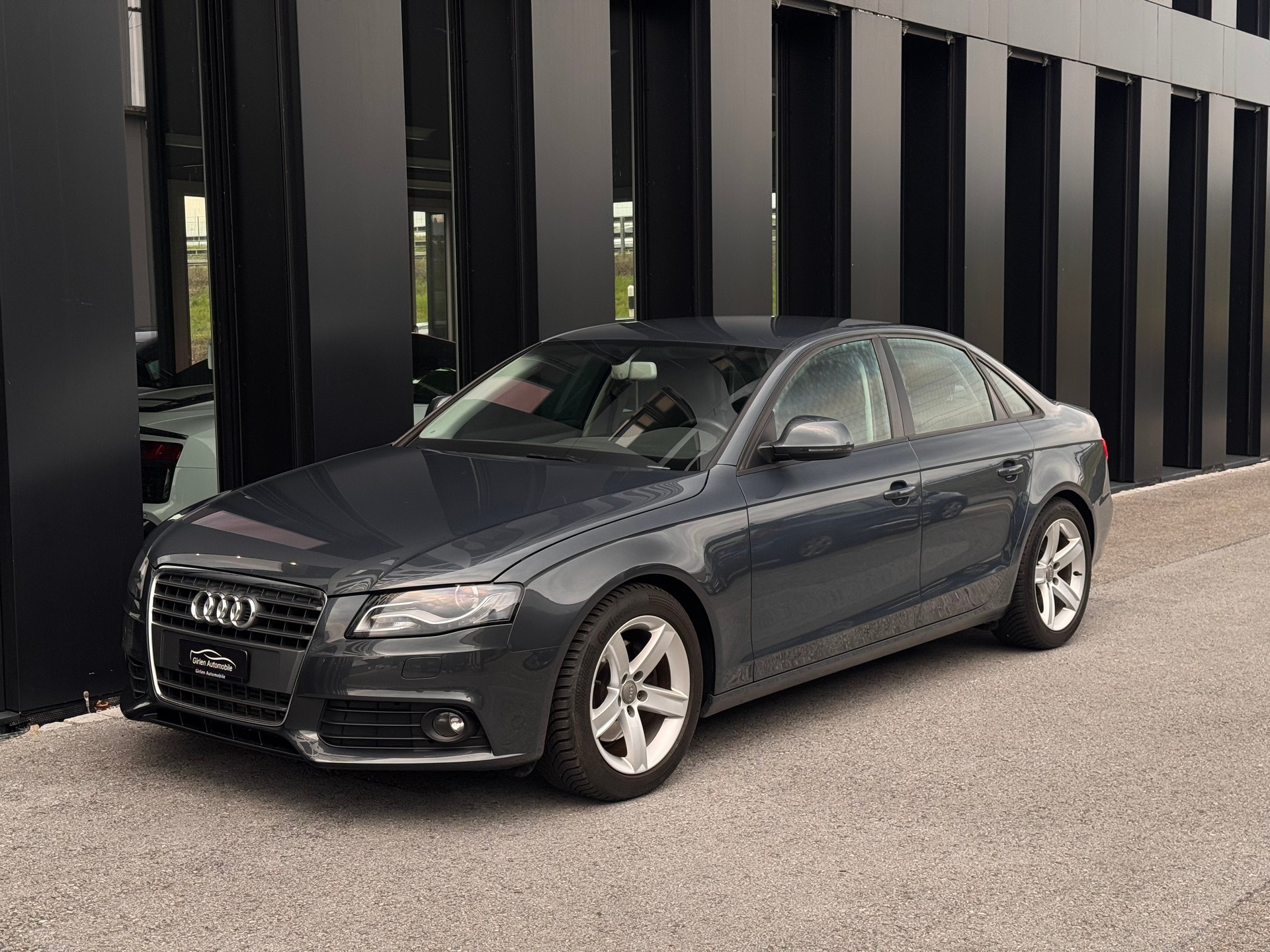 AUDI A4 Limousine 2.0 TDI-image-2