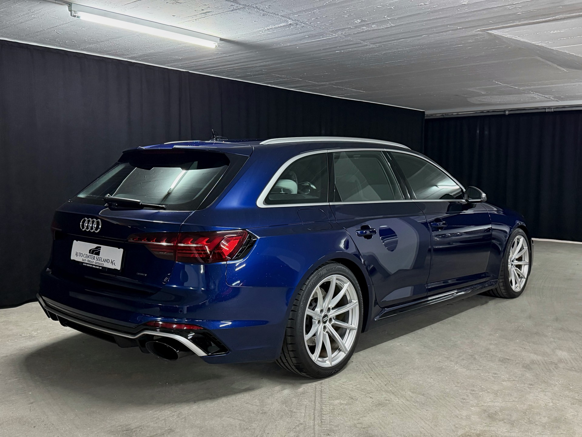 AUDI RS4 Avant 2.9 TFSI quattro tiptronic-image-4