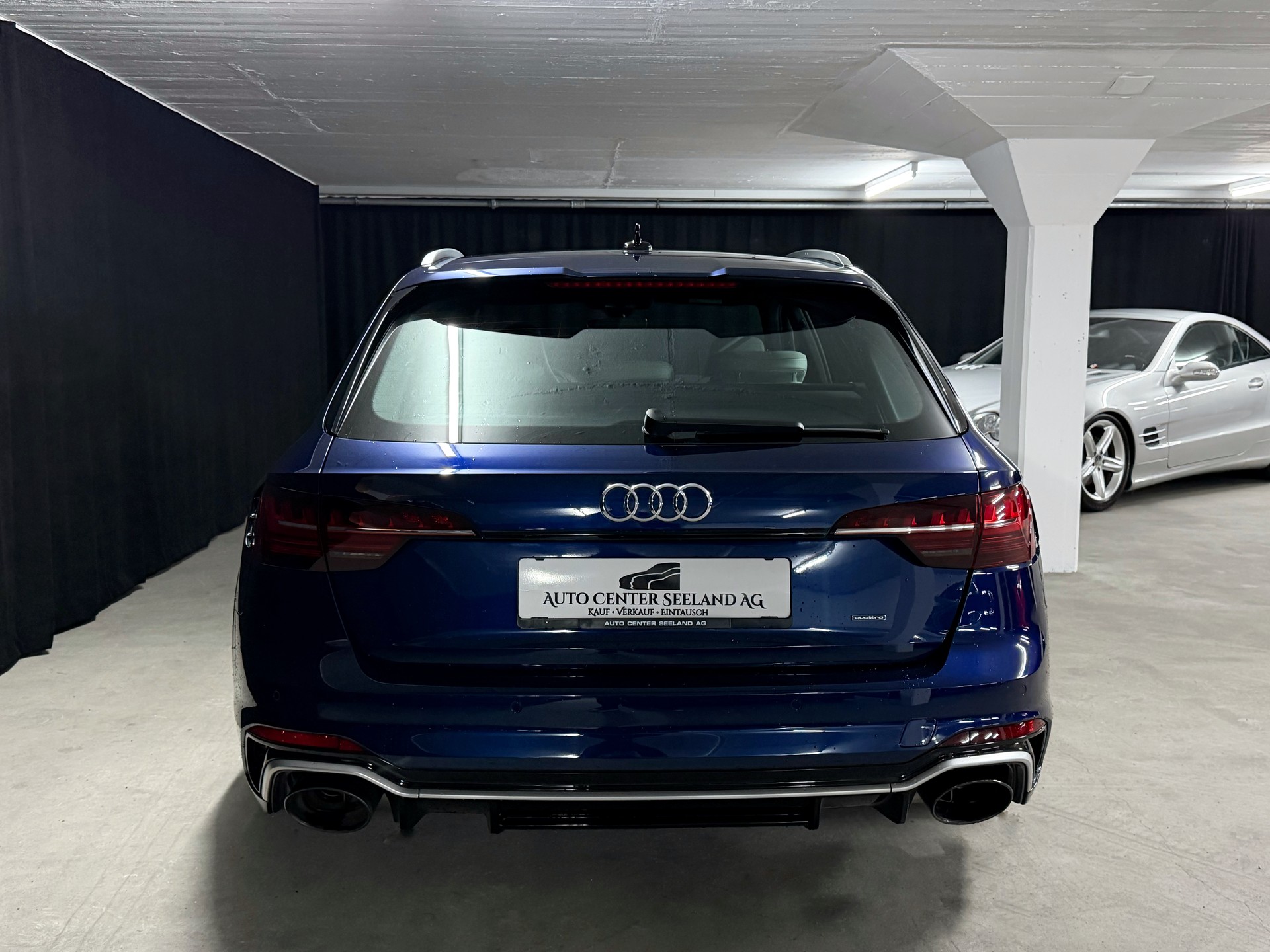 AUDI RS4 Avant 2.9 TFSI quattro tiptronic-image-3