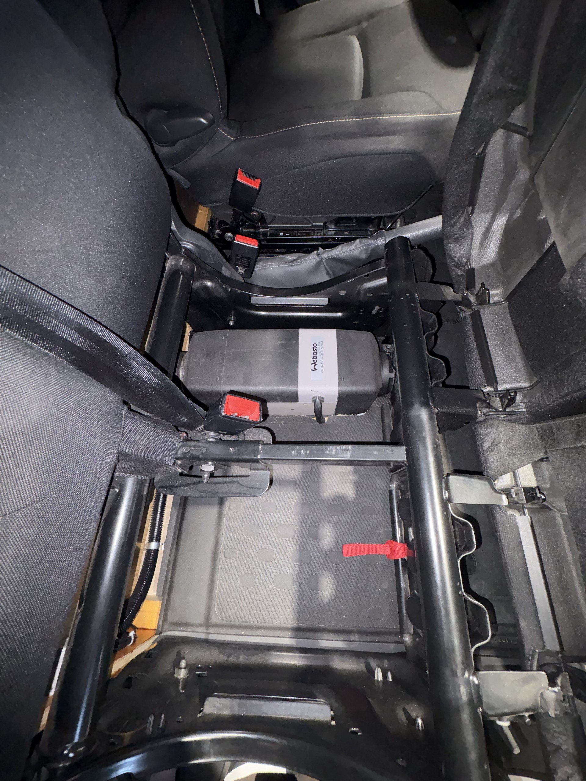 RENAULT TRAFIC-image-16