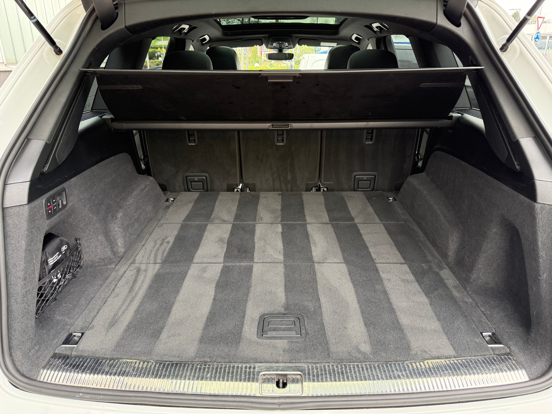 AUDI Q7 55 TFSI S Line quattro tiptronic *** ANHÄNGERKUPPLUNG / DISTANZREGLER ***-image-15