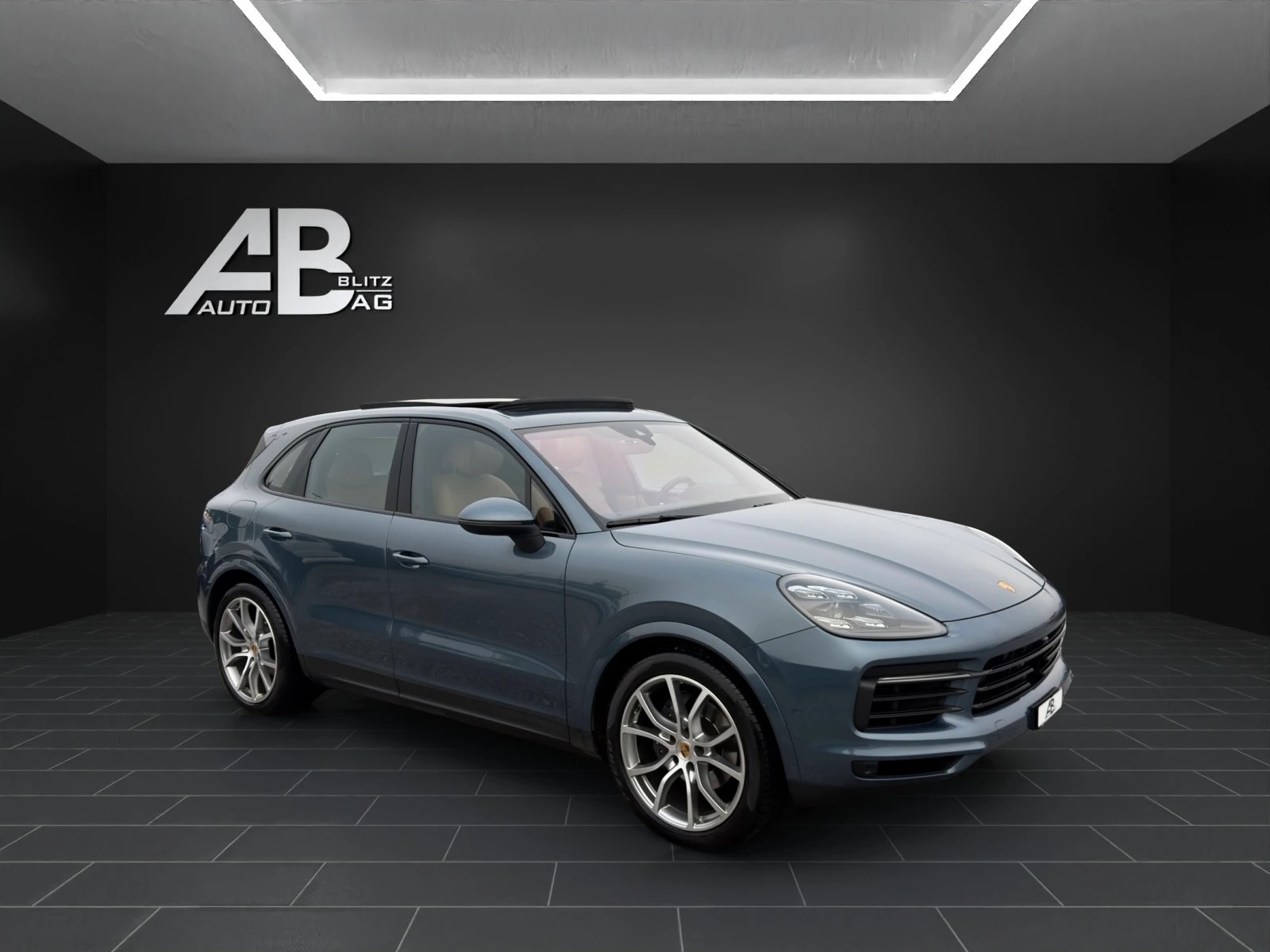 PORSCHE Cayenne-image-5