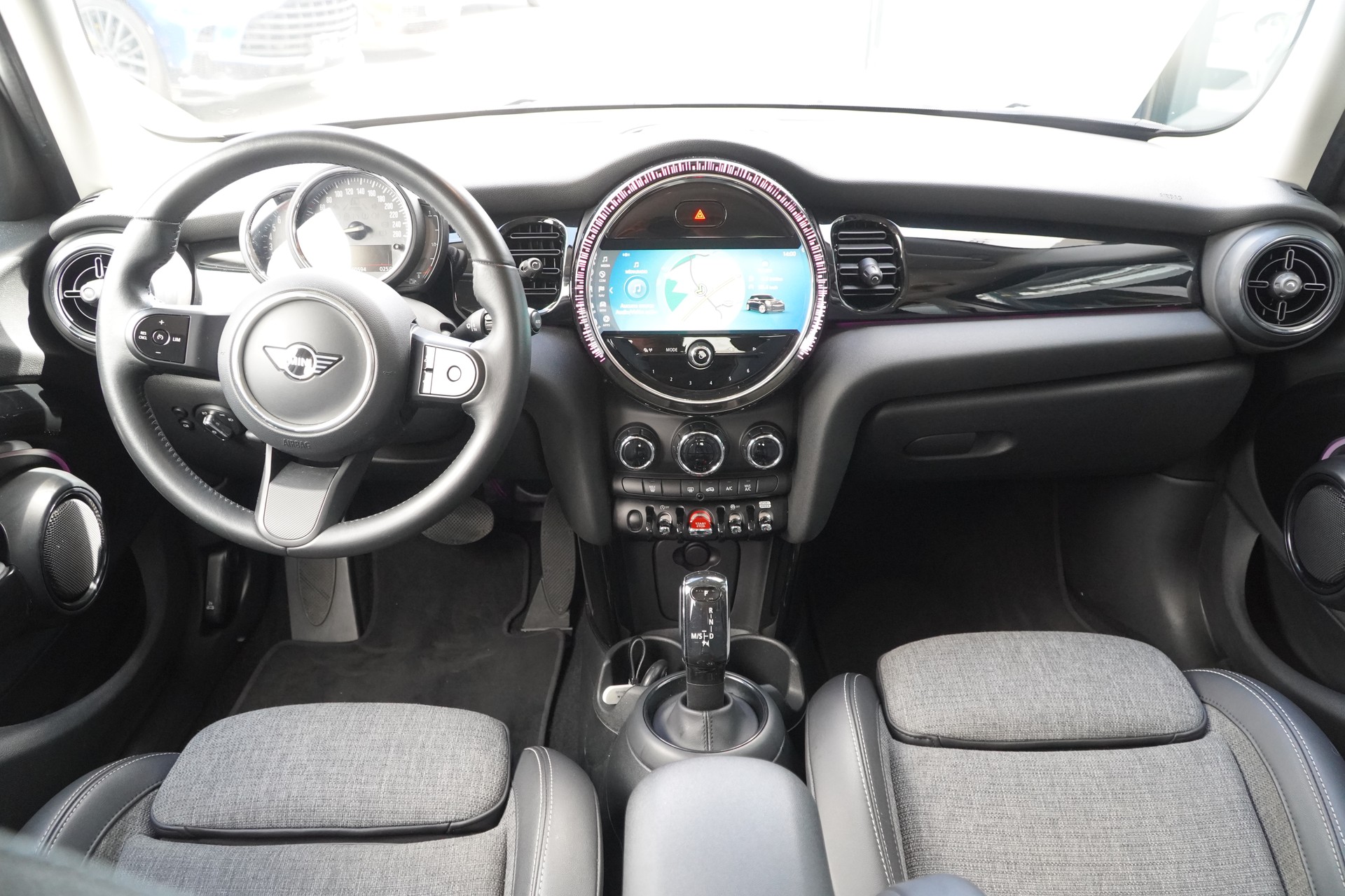 MINI Cooper 5door F55 Steptronic DKG-image-9