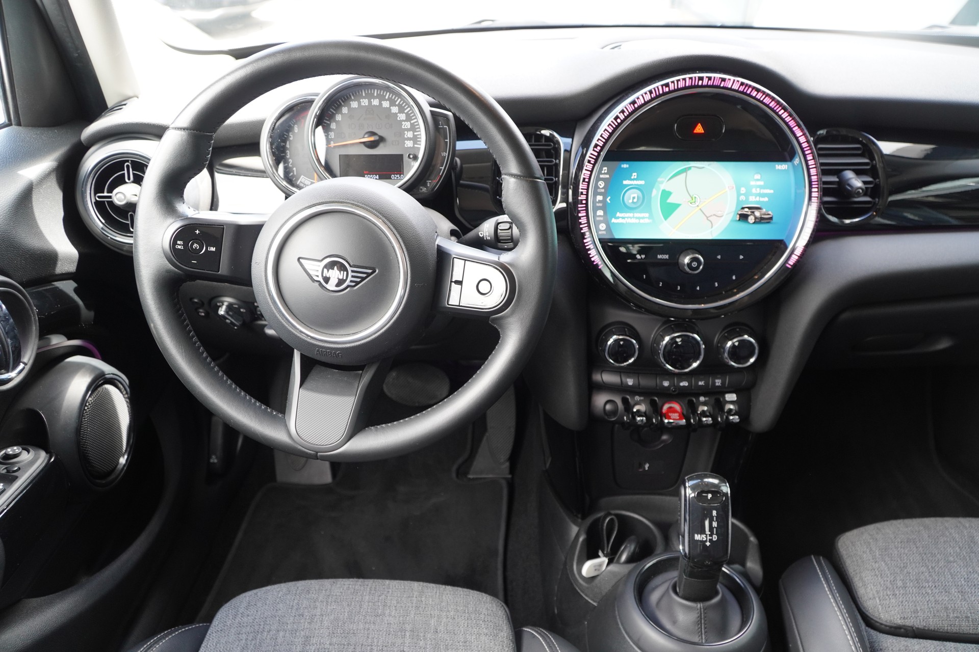 MINI Cooper 5door F55 Steptronic DKG-image-10