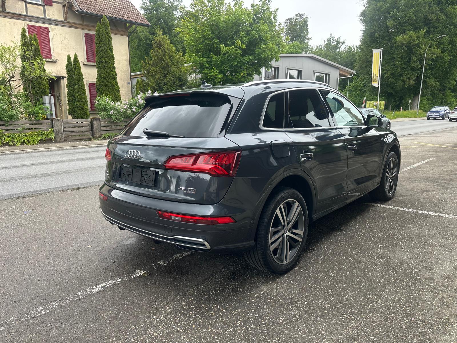 AUDI Q5 45 TDI sport quattro tiptronic-showroom-element-2