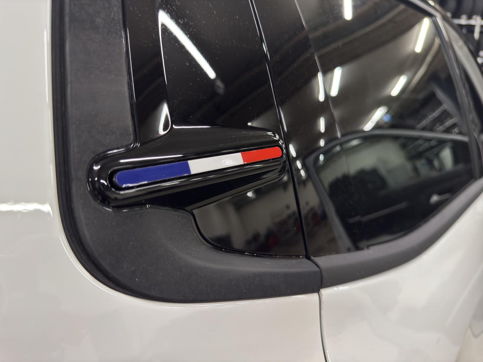 CITROEN C3 1.2 Hybrid Edition Tricolore Automat-image-22