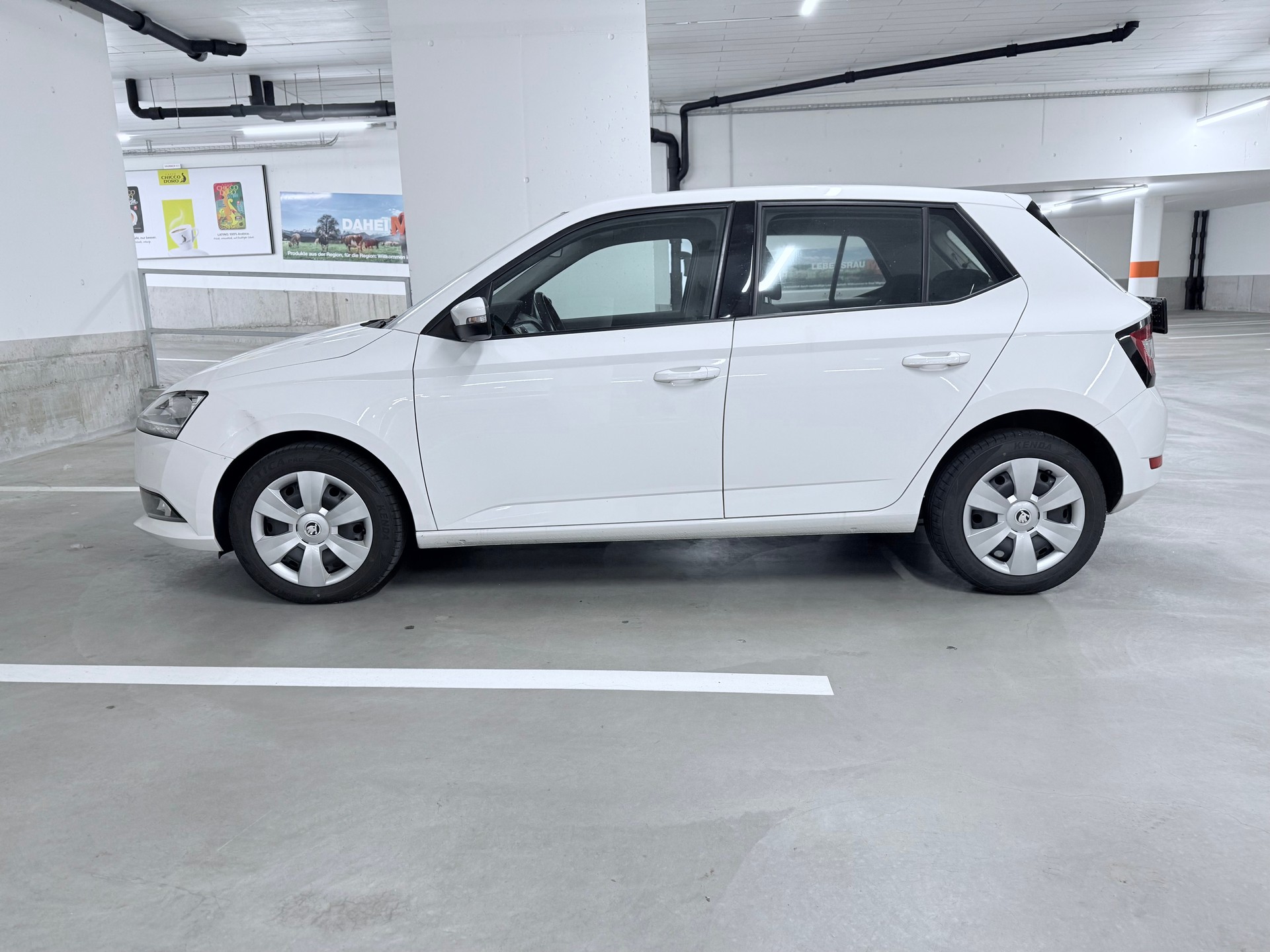 SKODA Fabia 1.0 MPI Ambition-image-4