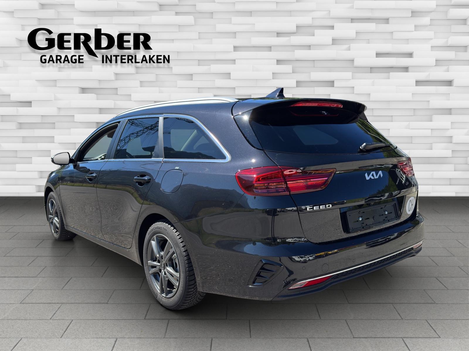 KIA Ceed SW 1.5 T-GDi Power-showroom-element-2