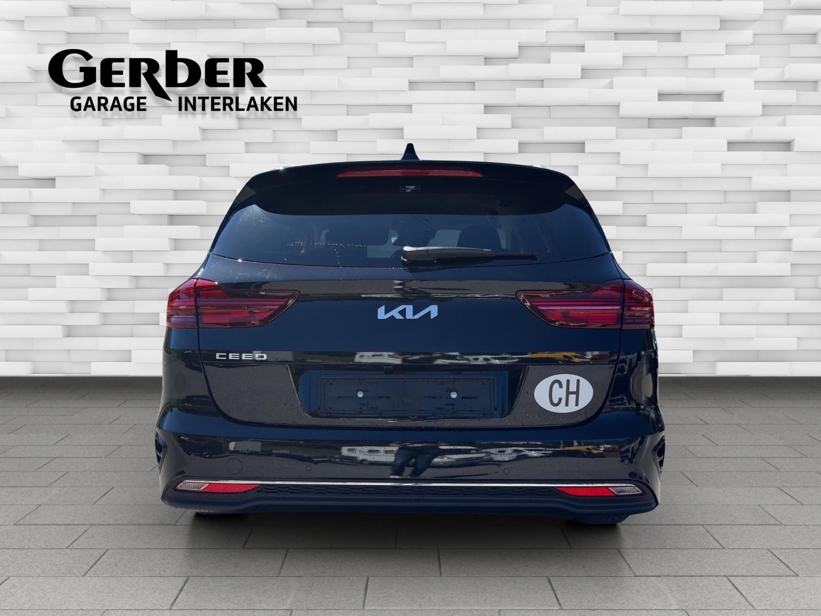 KIA Ceed SW 1.5 T-GDi Power-showroom-element-3