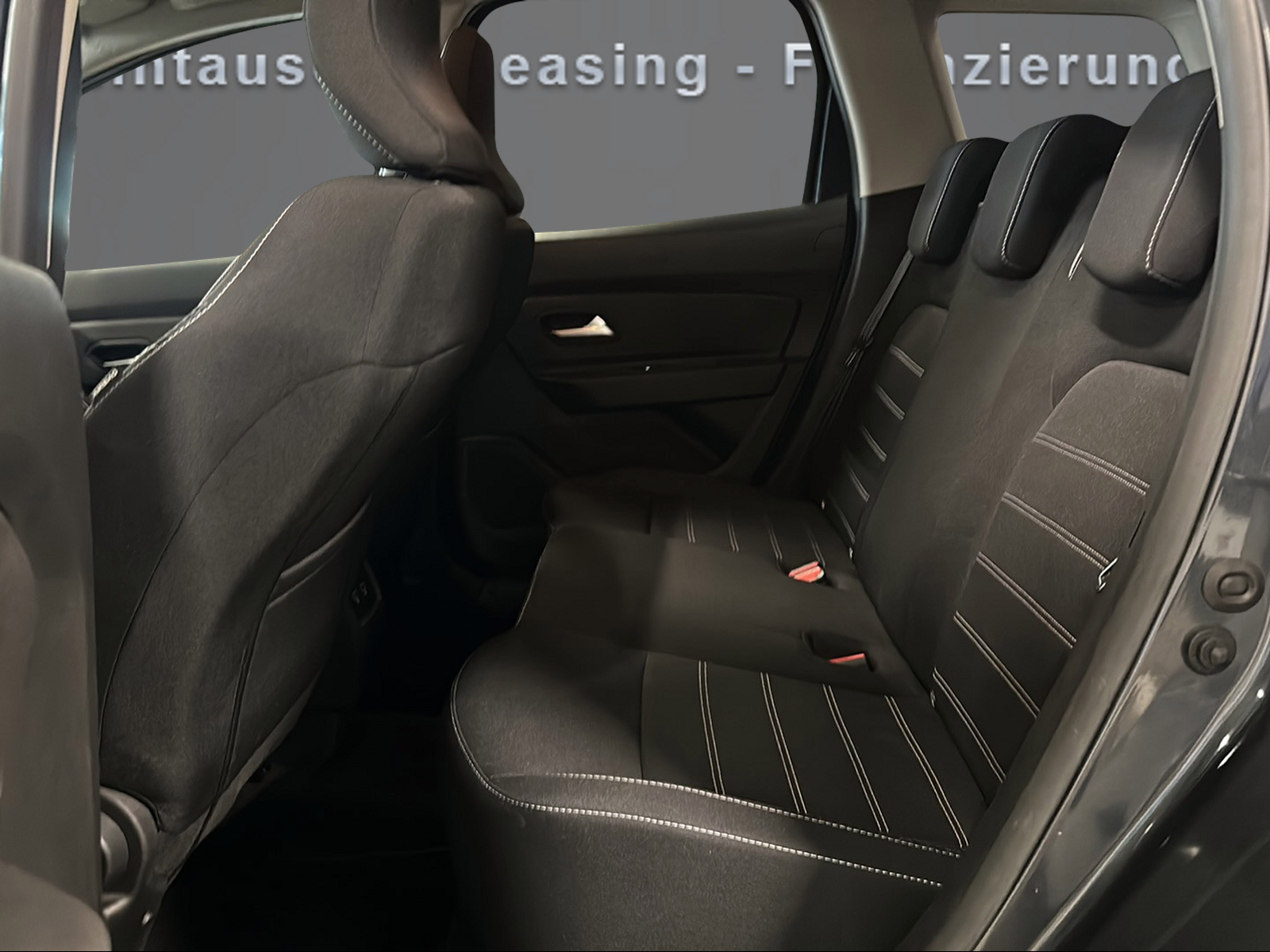 DACIA Duster TCe 150 Prestige 4x4-image-11