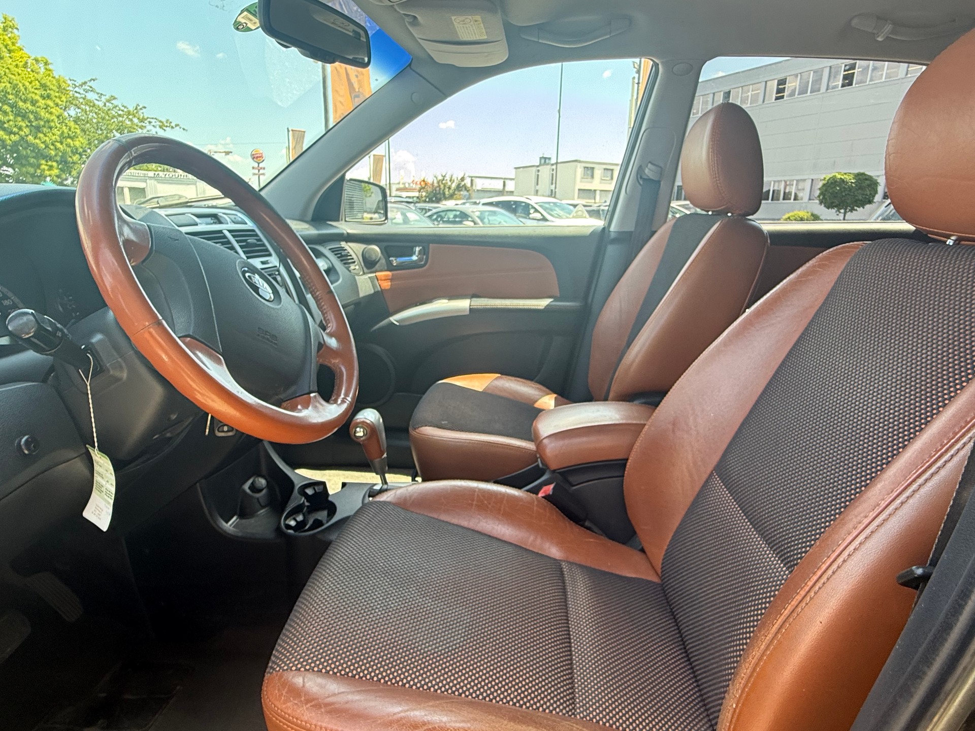 KIA Sportage 2.7 V6 Style-image-11