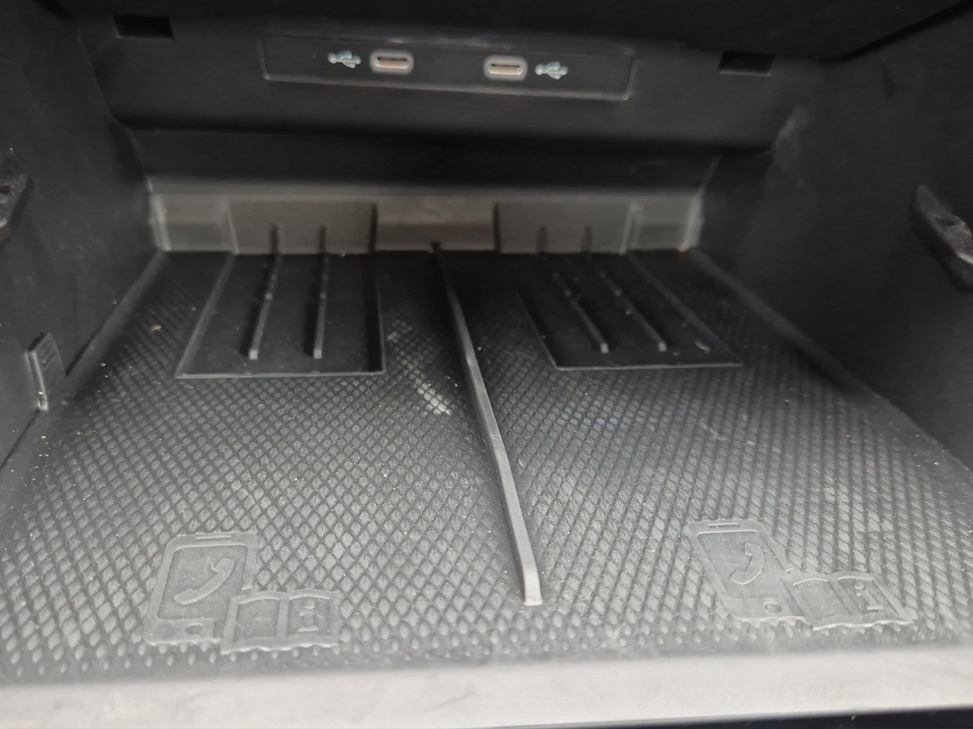 VW Tiguan 2.0 TSI DSG R-Line 4Motion-image-21