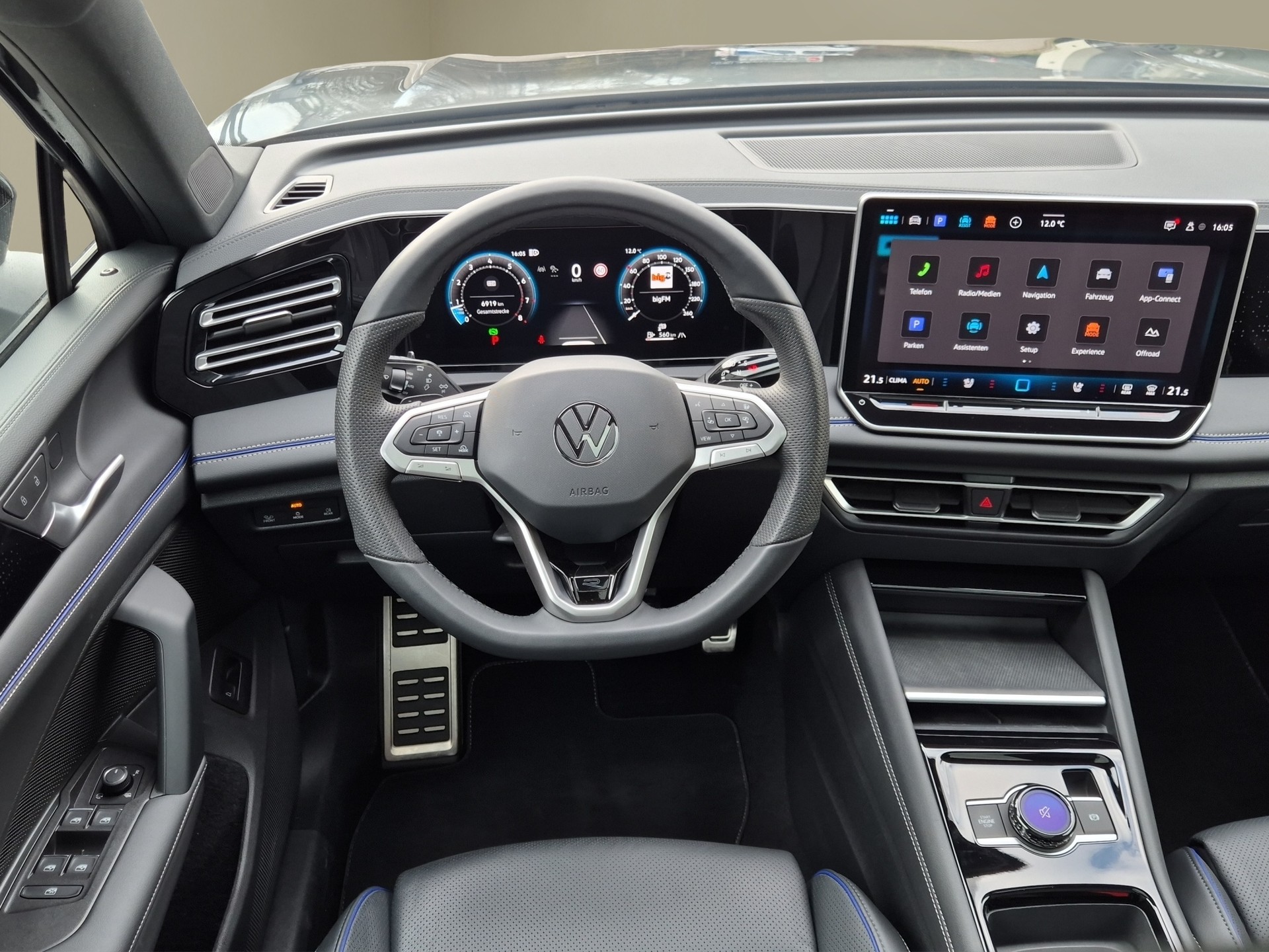 VW Tiguan 2.0 TSI DSG R-Line 4Motion-image-11