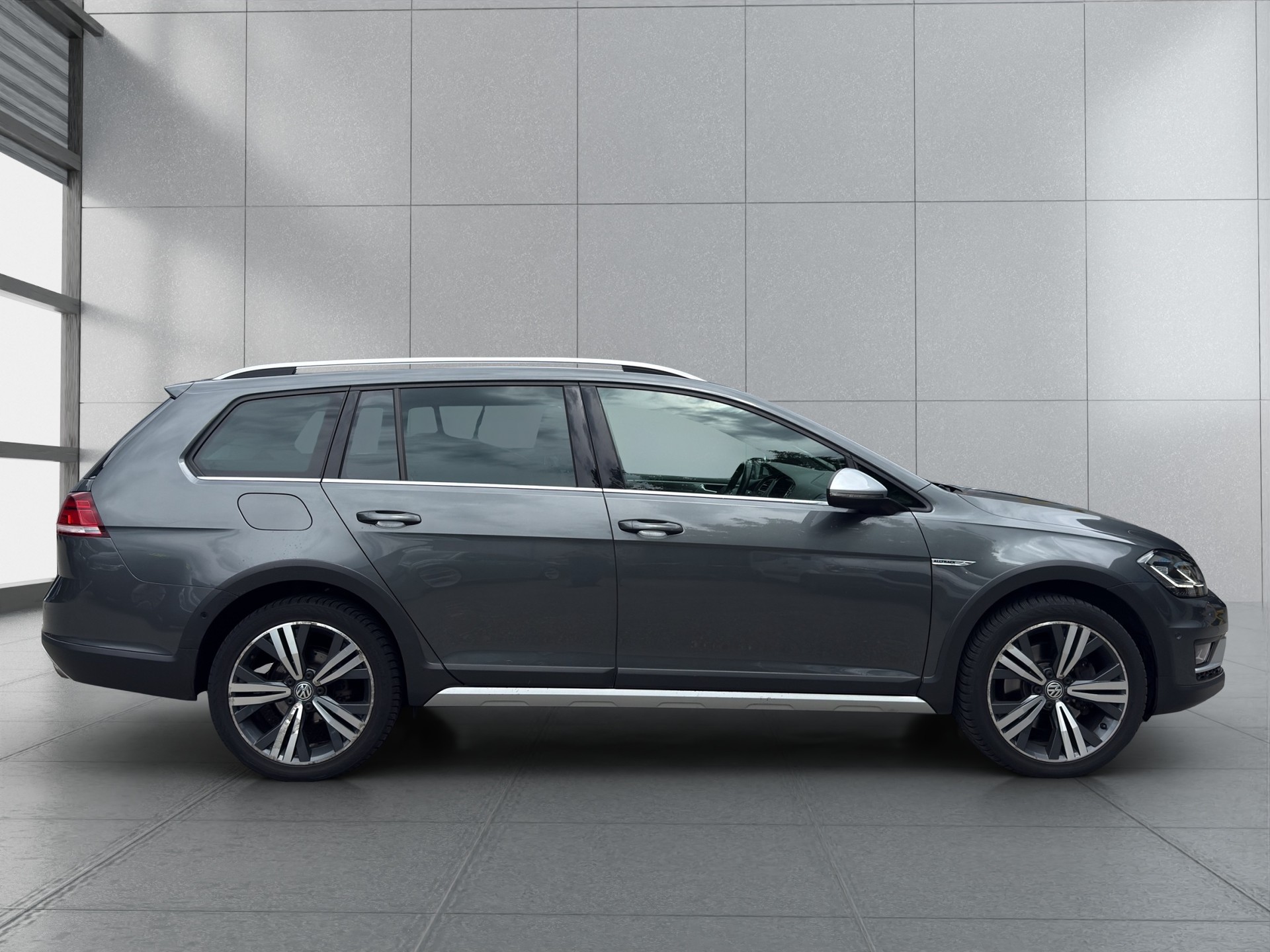 VW Golf 1.8 TSI Alltrack 4Motion DSG-image-2