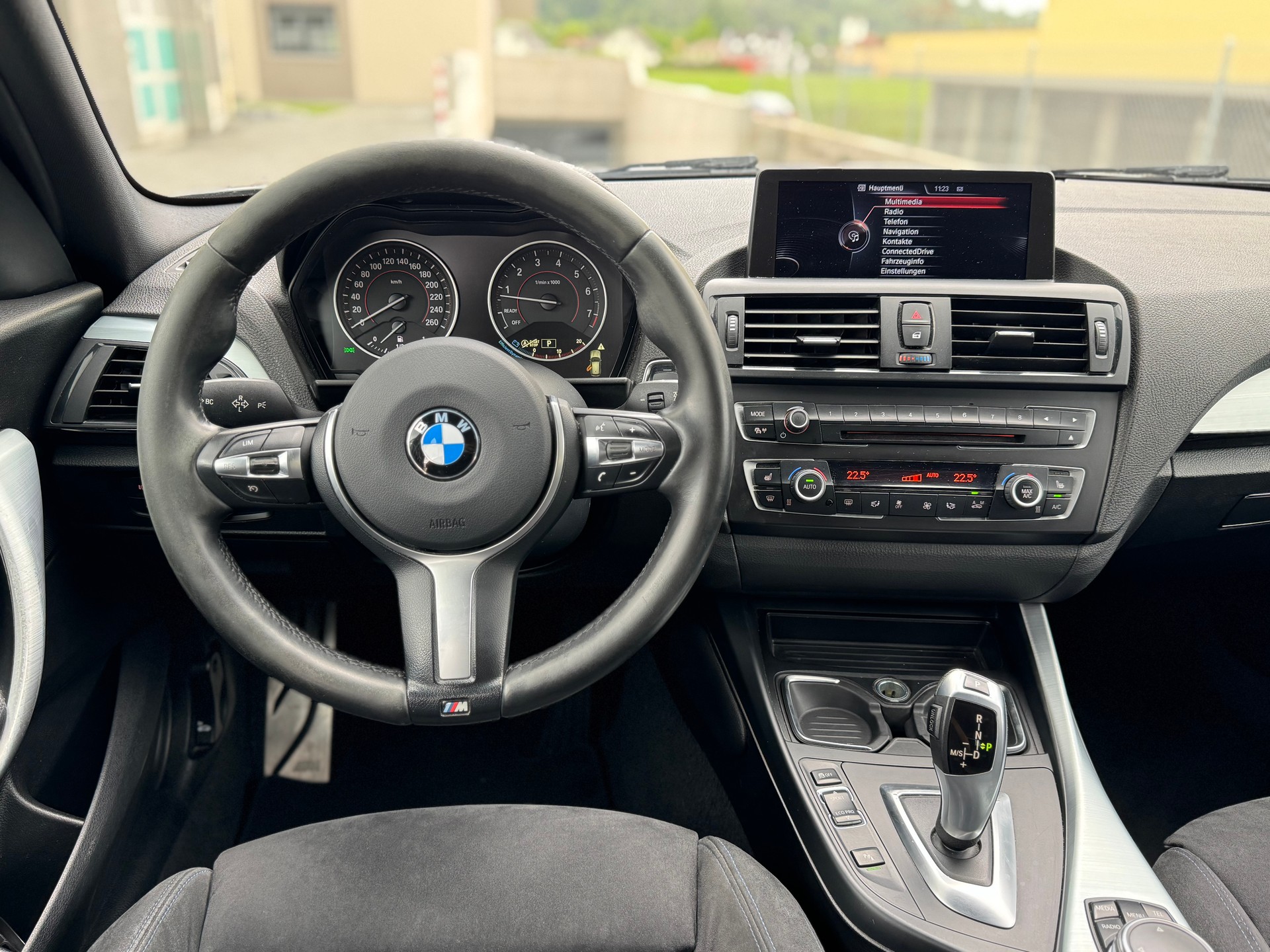 BMW 116i M Sport Line Steptronic Atomat-image-10