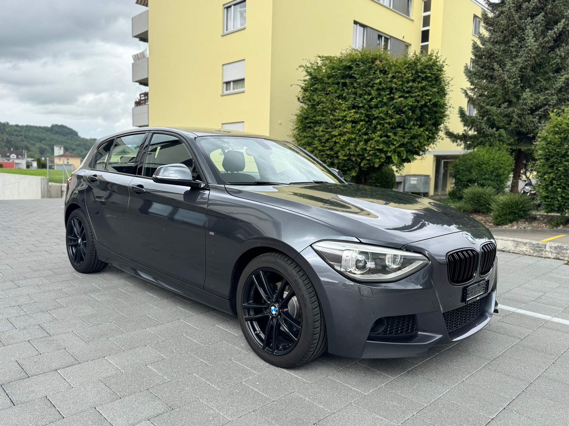 BMW 116i M Sport Line Steptronic Atomat-image-6