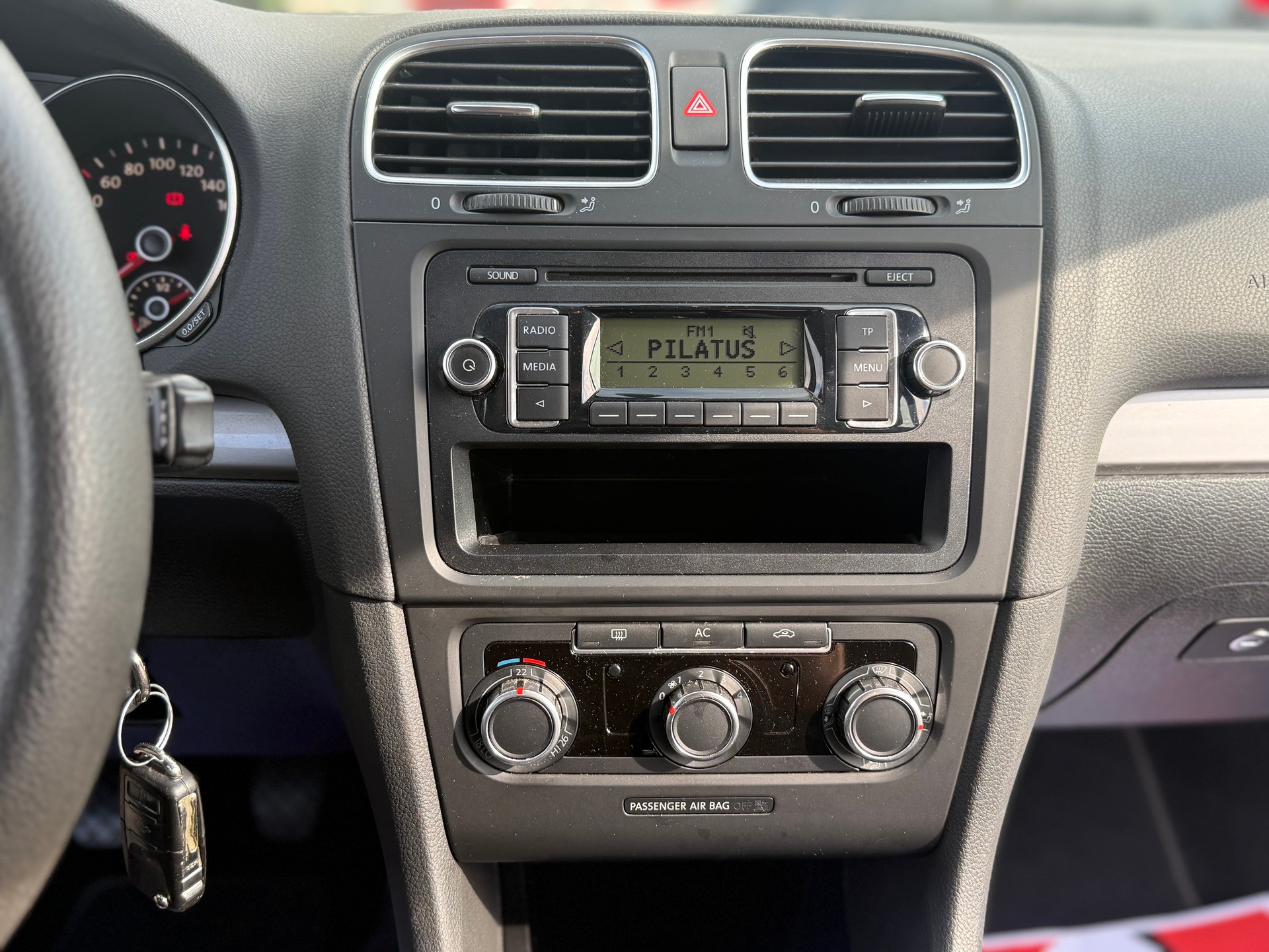 VW Golf 1.4 Trendline-image-8