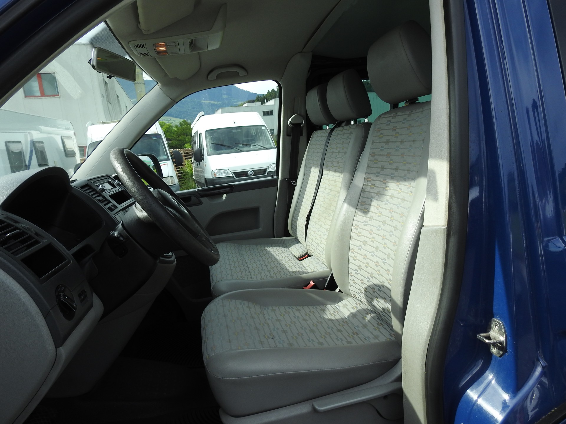 VW T5 2.0 Bi-TDI BMT 4Motion DSG-image-12