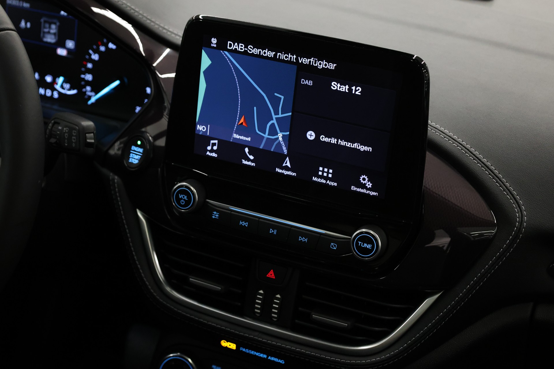 FORD Fiesta 1.0 EcoB Vignale-image-16