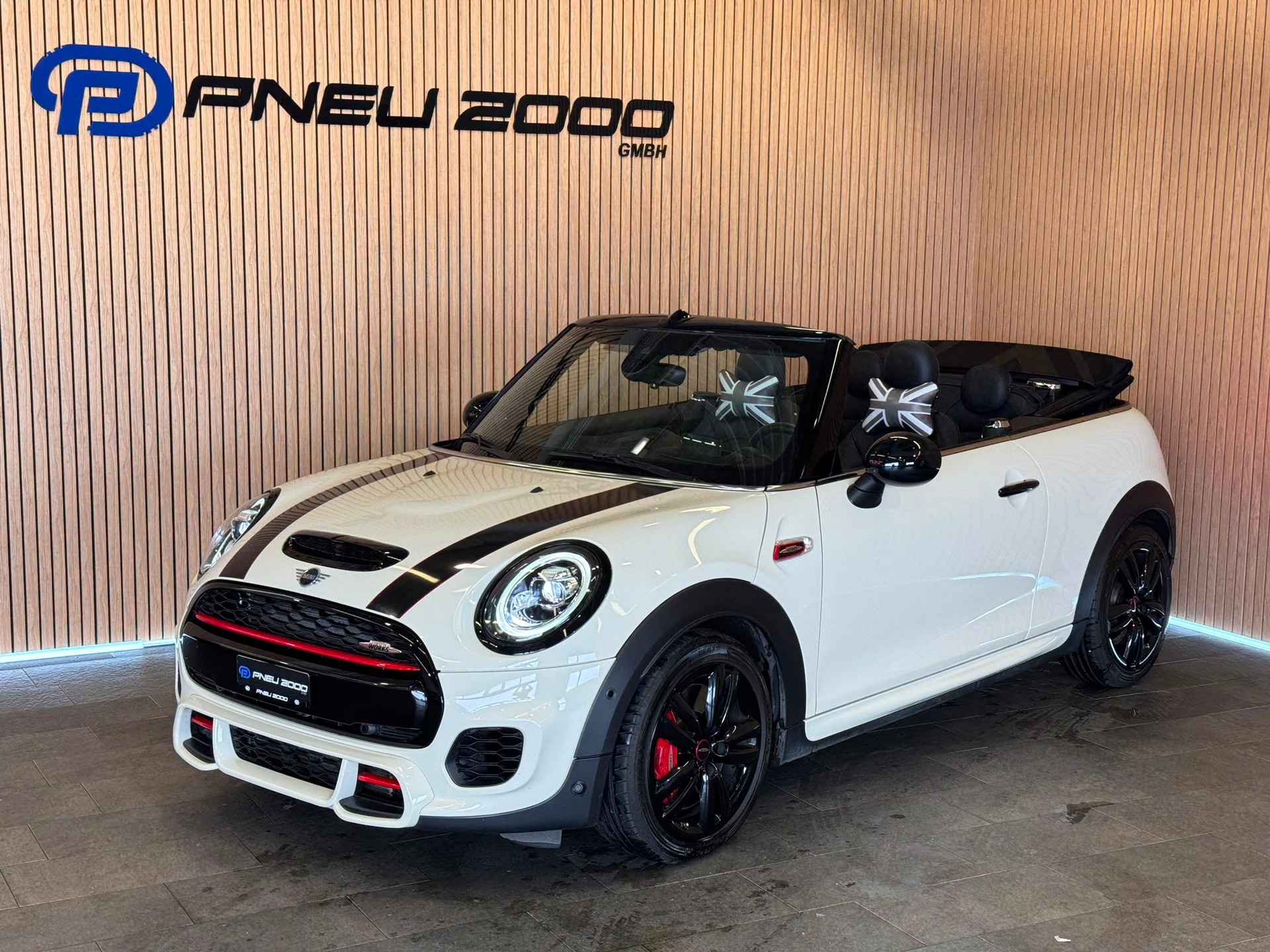 MINI Cooper John Cooper Works Cabriolet Steptronic