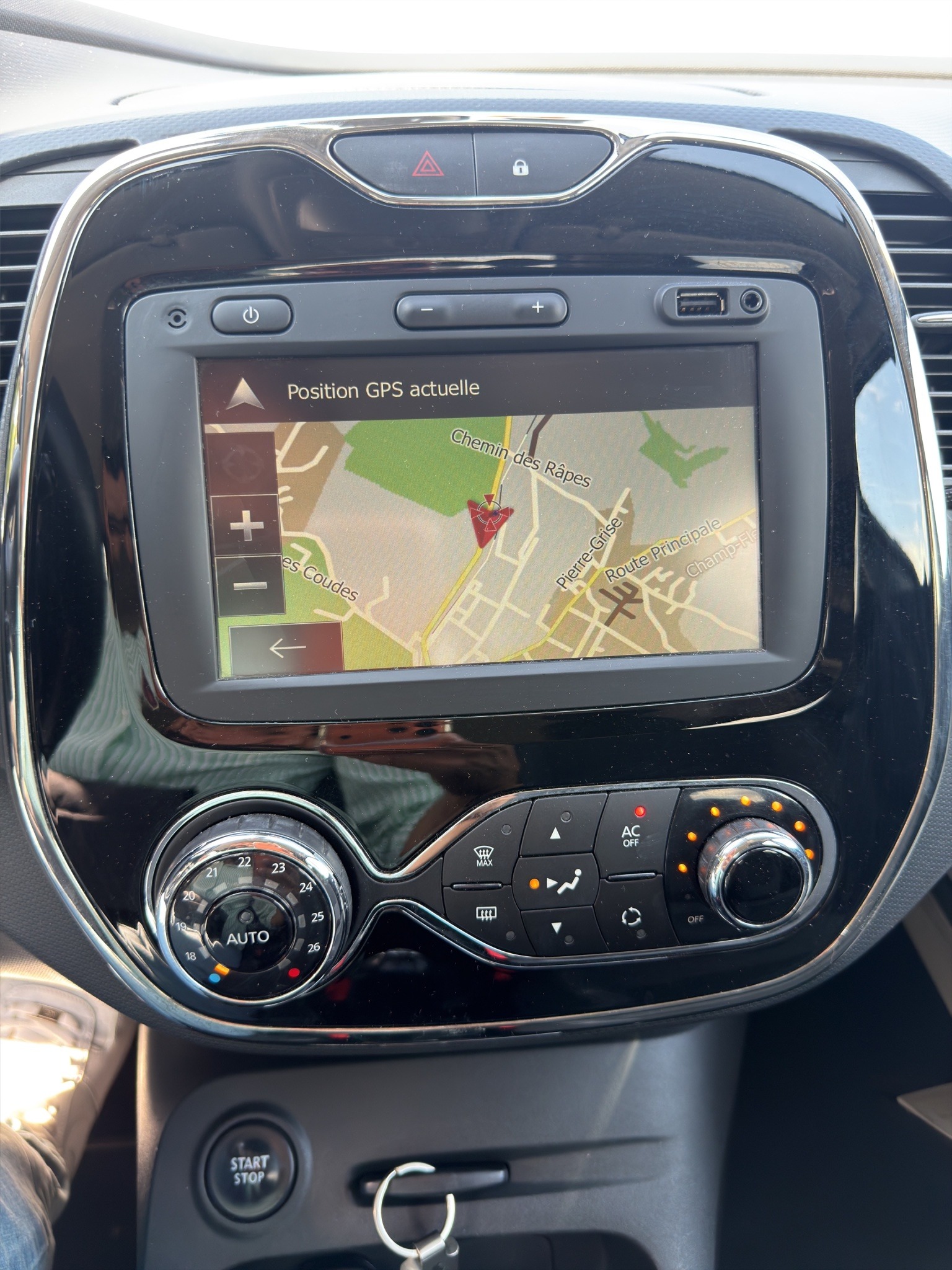 RENAULT Captur 1.5 dCi Privilège-image-10