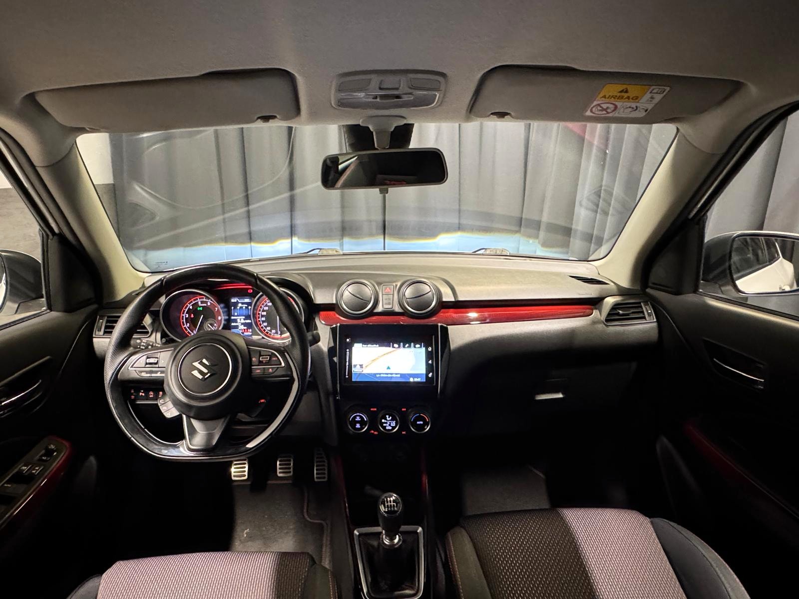 SUZUKI Swift Sport 1.4i 16V Compact Top Hybrid-image-7