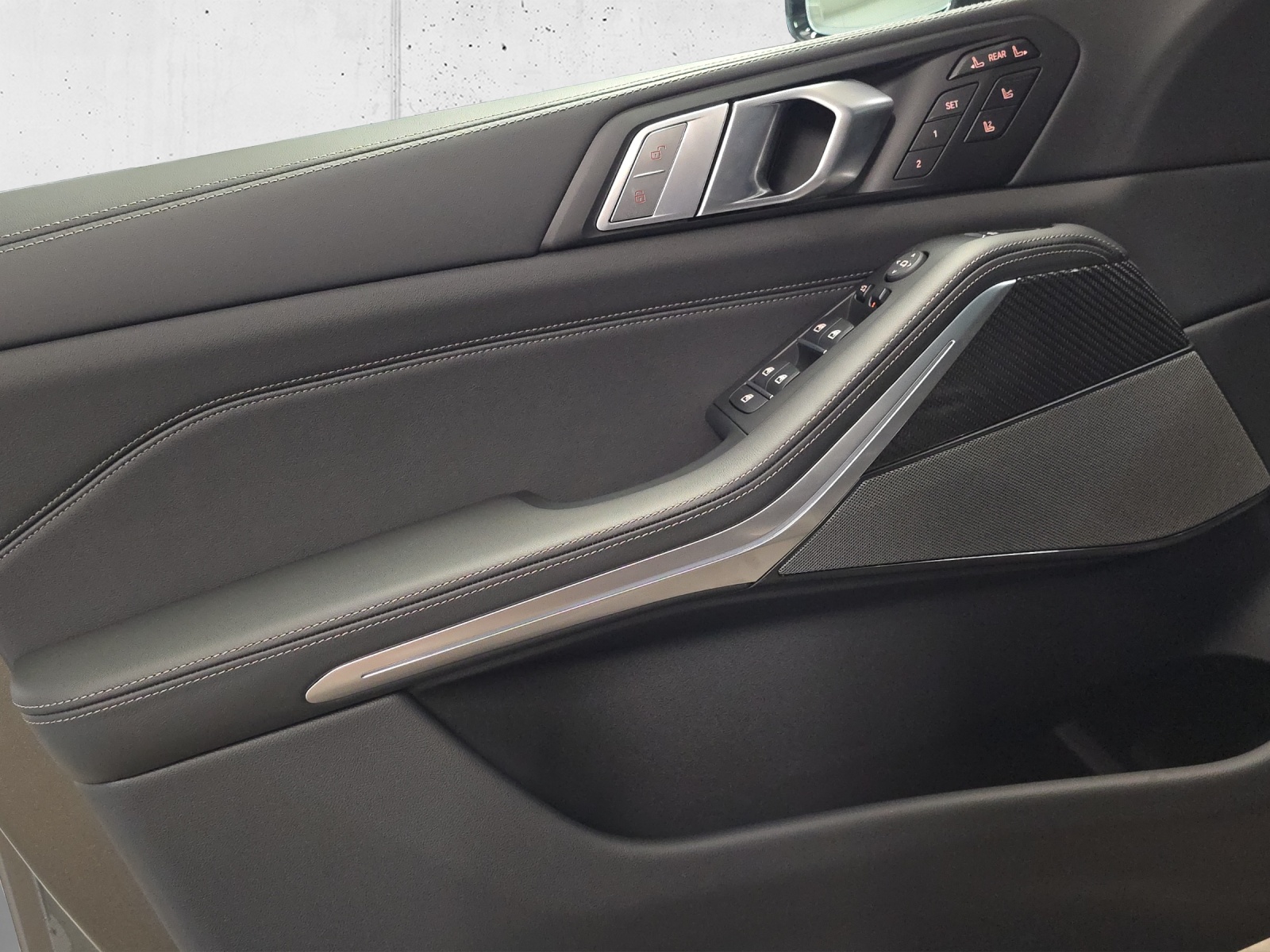 BMW X7 xDrive 48V 40d M Sport Pro Steptronic-image-17