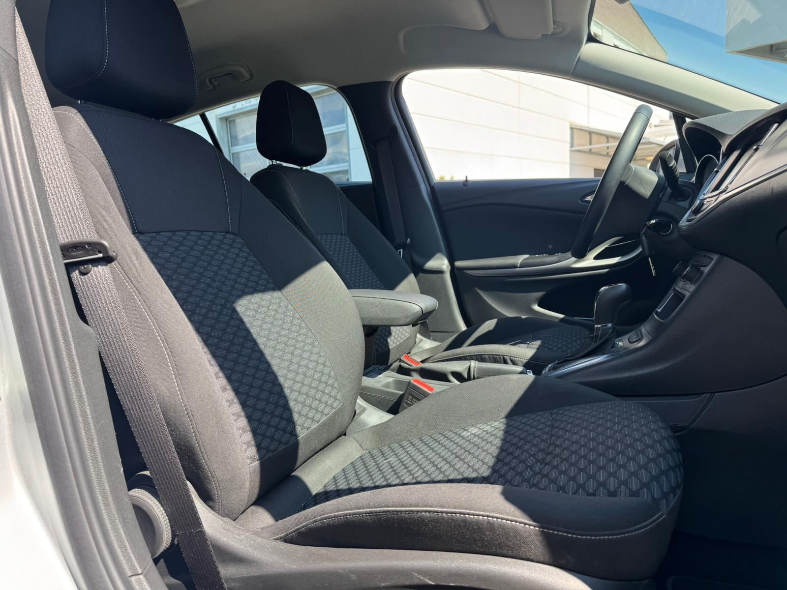OPEL Astra 1.5 CDTi Edition-image-14