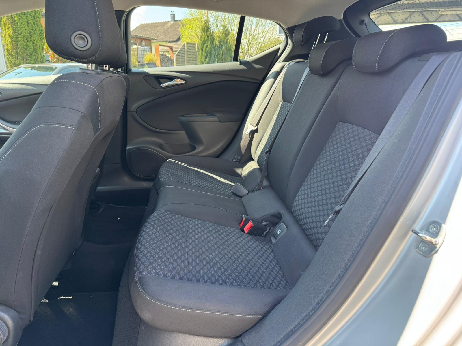 OPEL Astra 1.5 CDTi Edition-image-15