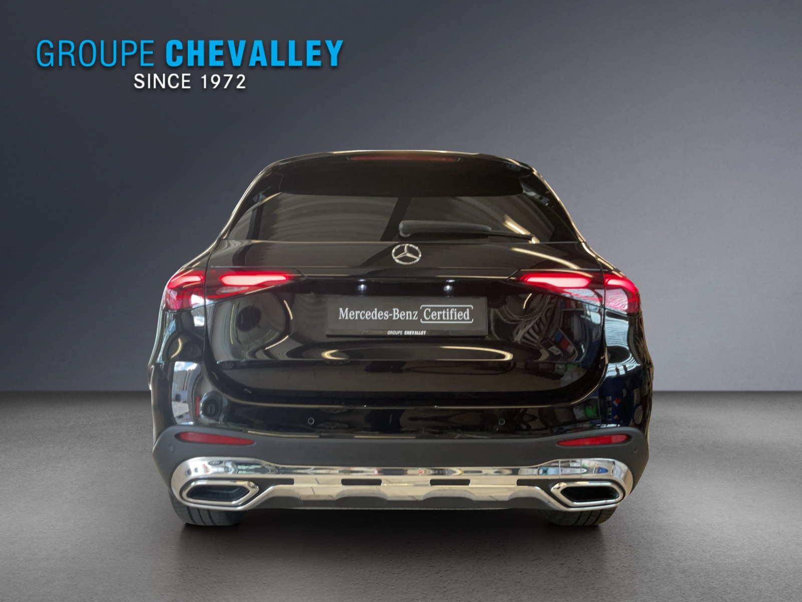 MERCEDES-BENZ GLC 300 4M AMG Line-image-4