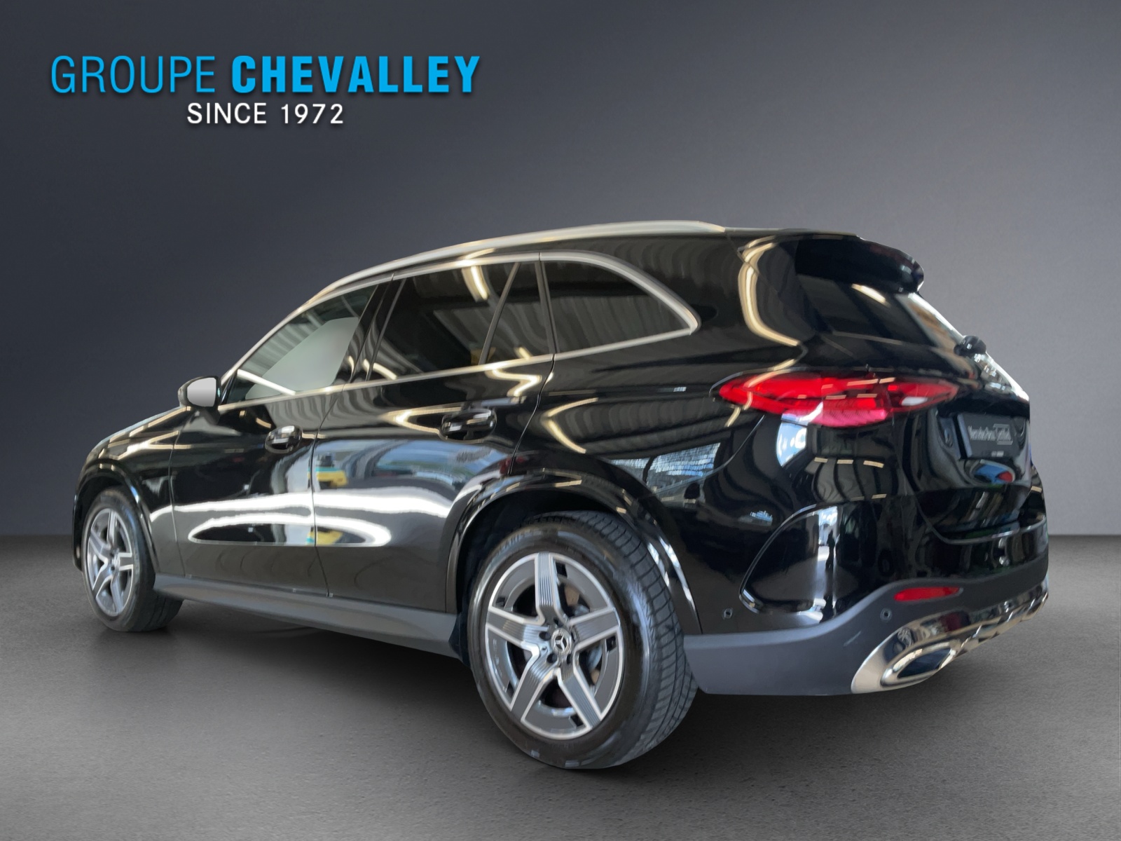 MERCEDES-BENZ GLC 300 4M AMG Line-showroom-element-3