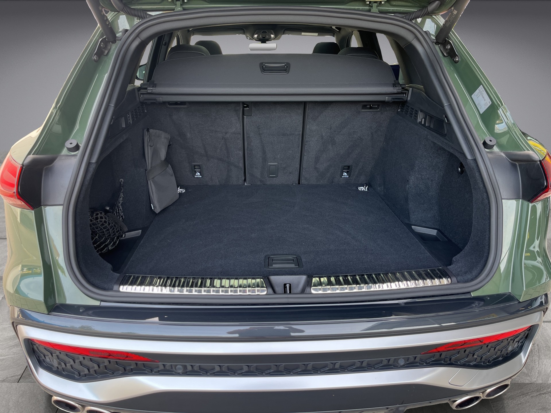AUDI SQ5 TFSI quattro S-tronic*New Modell, S-Luftfederung, Head-up, Panodach, 360°Kamera, Memory Massage*-image-20