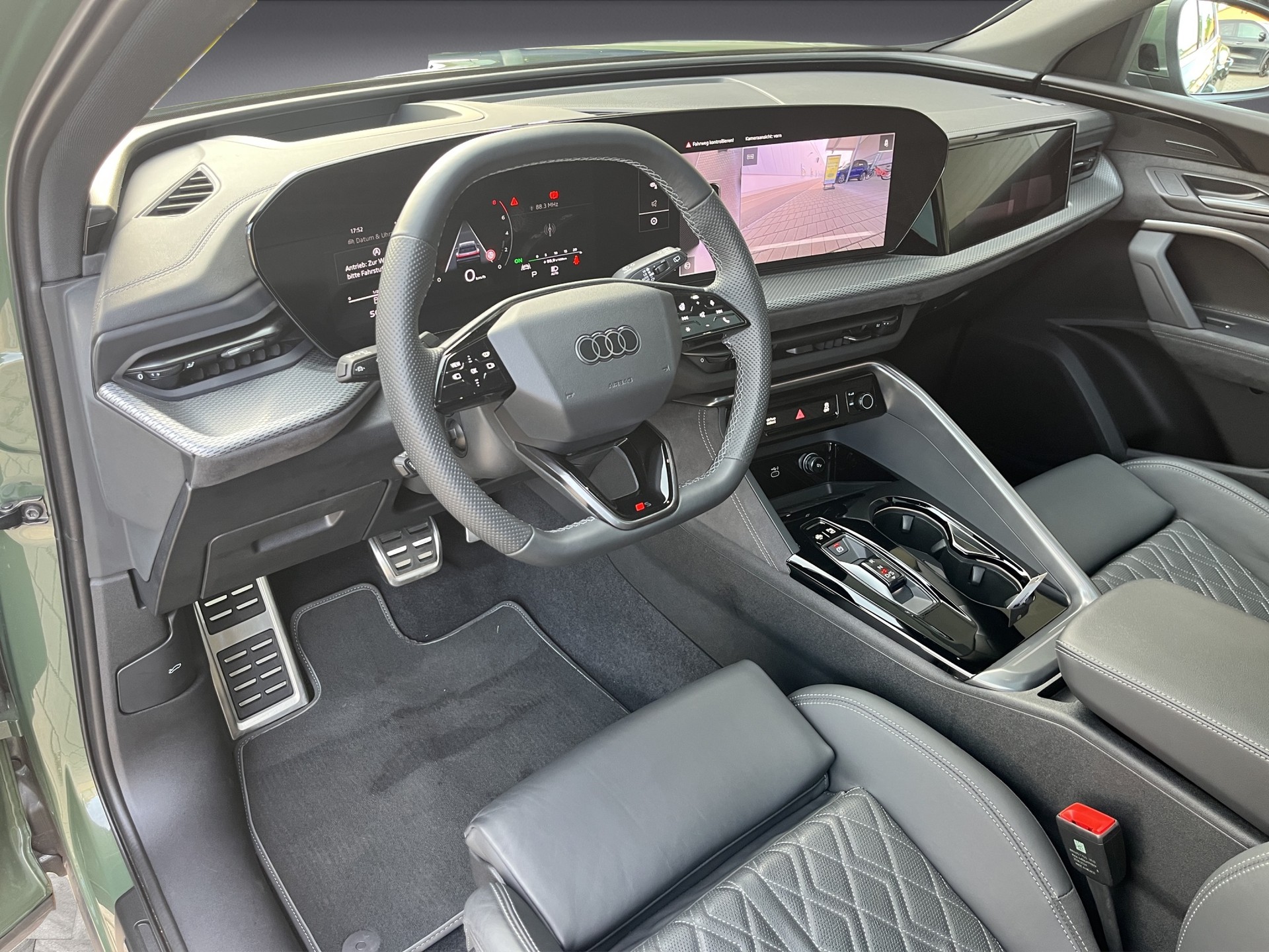AUDI SQ5 TFSI quattro S-tronic*New Modell, S-Luftfederung, Head-up, Panodach, 360°Kamera, Memory Massage*-image-17