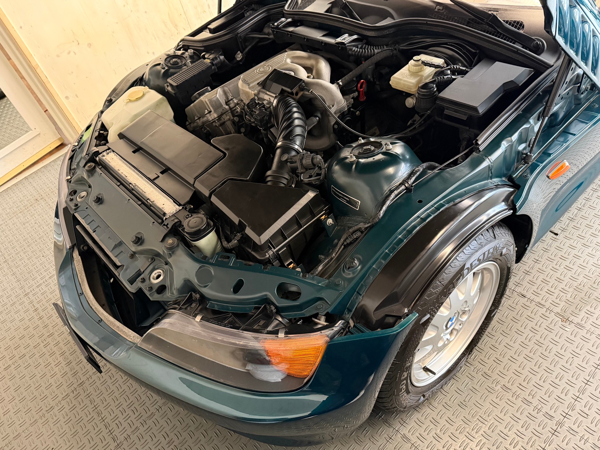 BMW Z3 1.9i Roadster-image-13