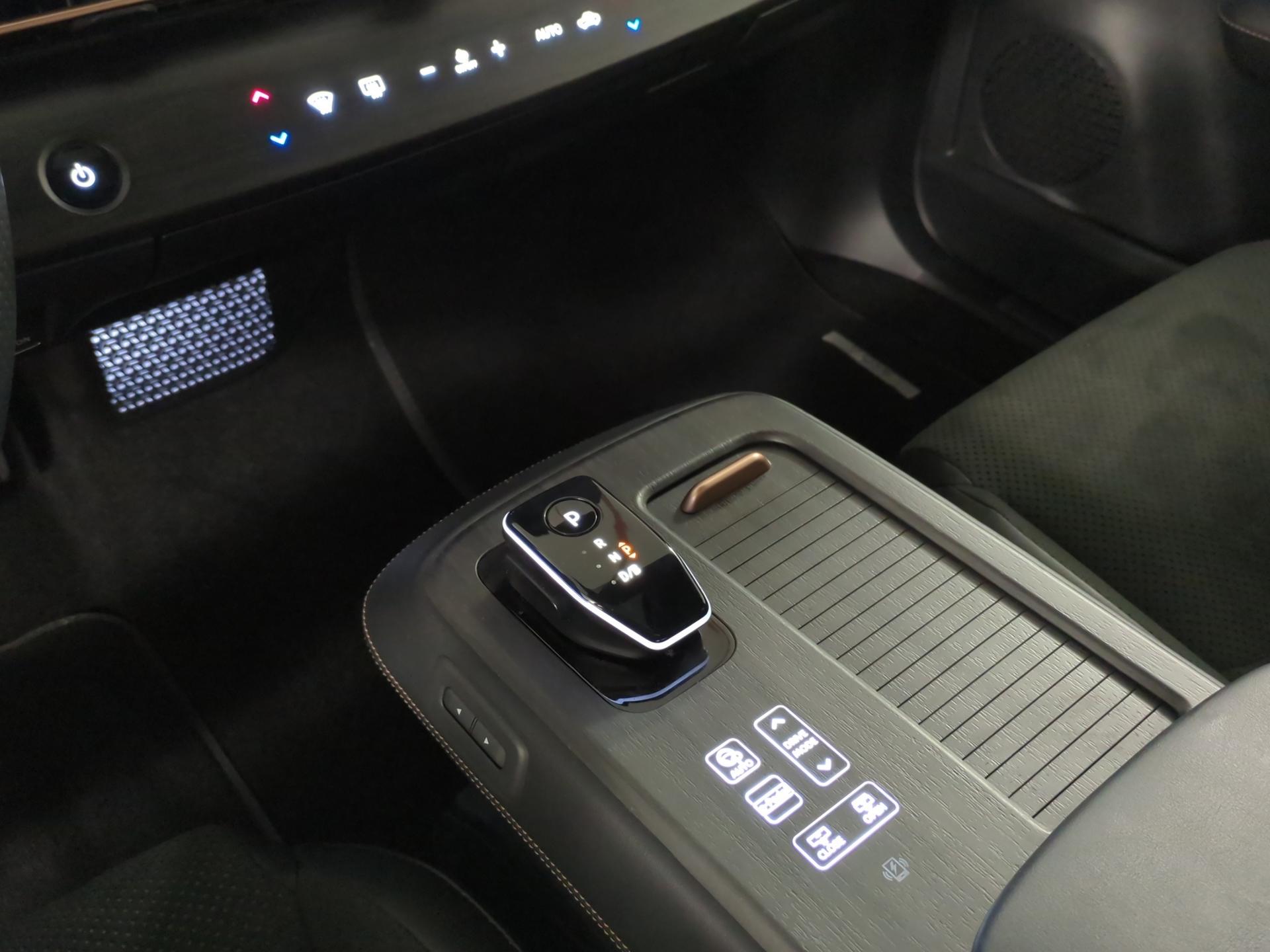 NISSAN Ariya 87 kWh e-4orce Evolve Allrad-image-30