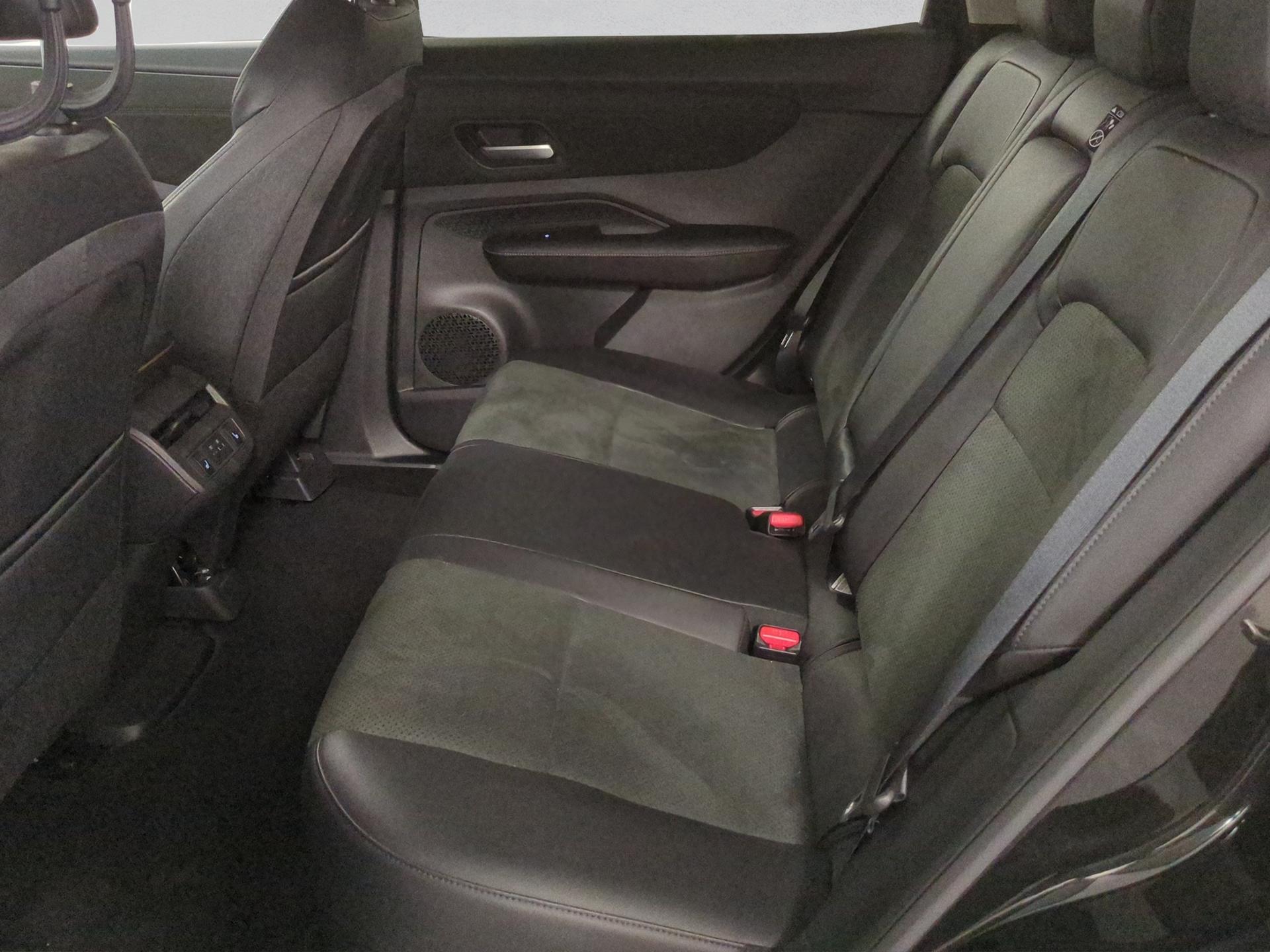 NISSAN Ariya 87 kWh e-4orce Evolve Allrad-image-14